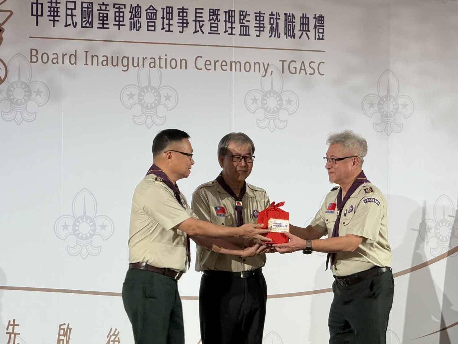 臺南之光！臺南市童軍會北上祝賀高國倫出任中華民國童軍總會理事長 轉達市長及教育局長的誠摯祝福