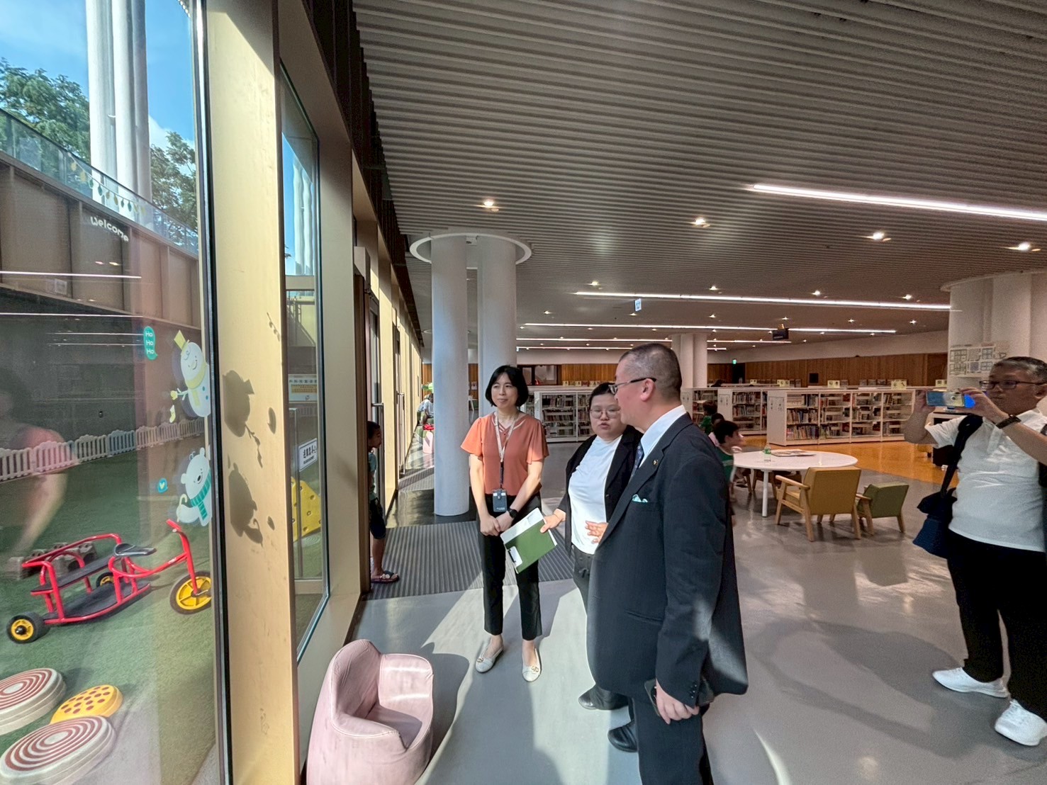 本庄市吉田信解市長宣傳紀錄片《塙保己一傳》 葉澤山副市長現身致意感謝本庄捐款助臺南 