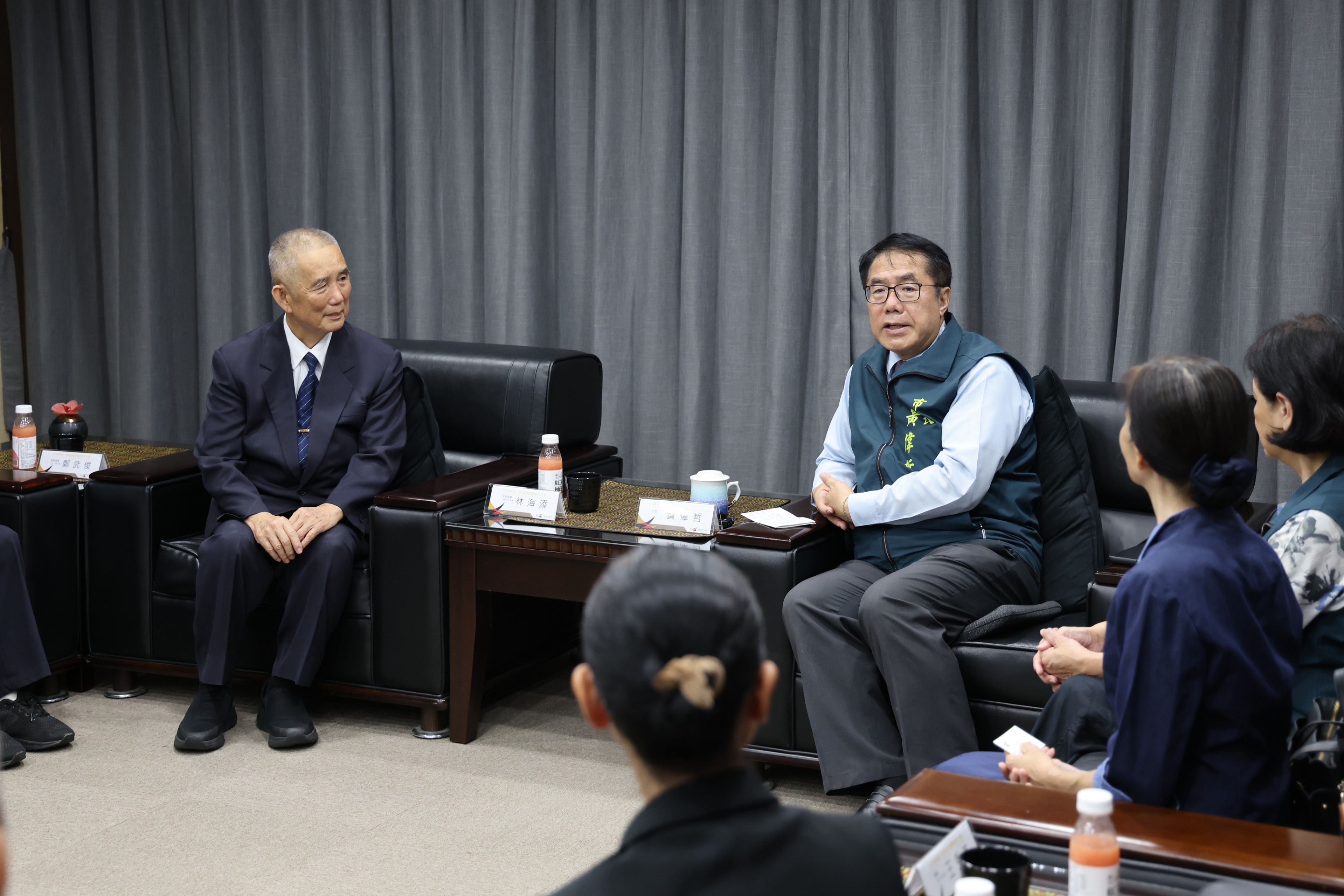 一貫道台南市分會慨捐1百萬  黃偉哲：發揮宗教愛心助災民重建家園