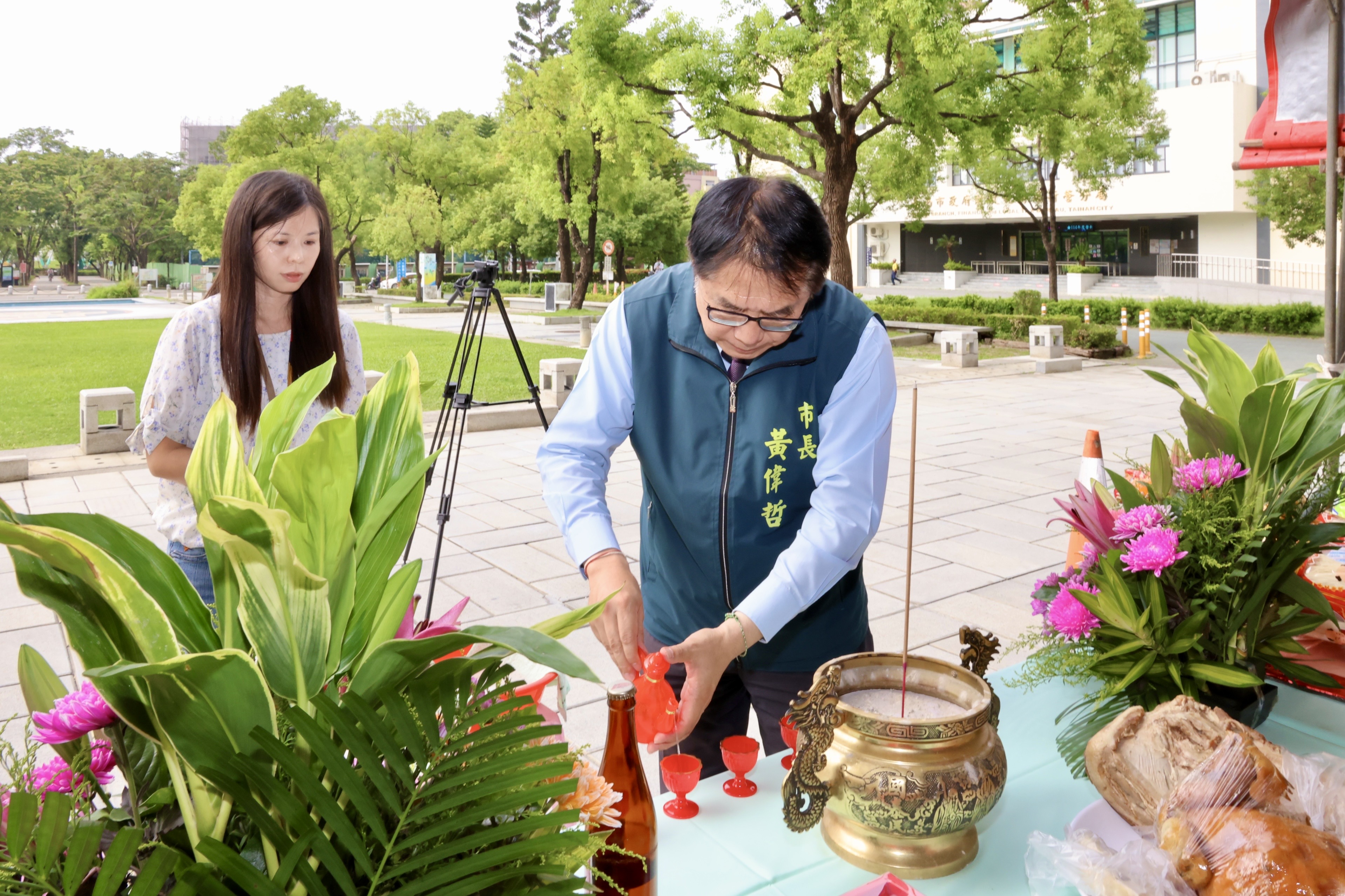 黃偉哲主持民治市政中心中元普渡祭典 祈求市民平安、市政順利