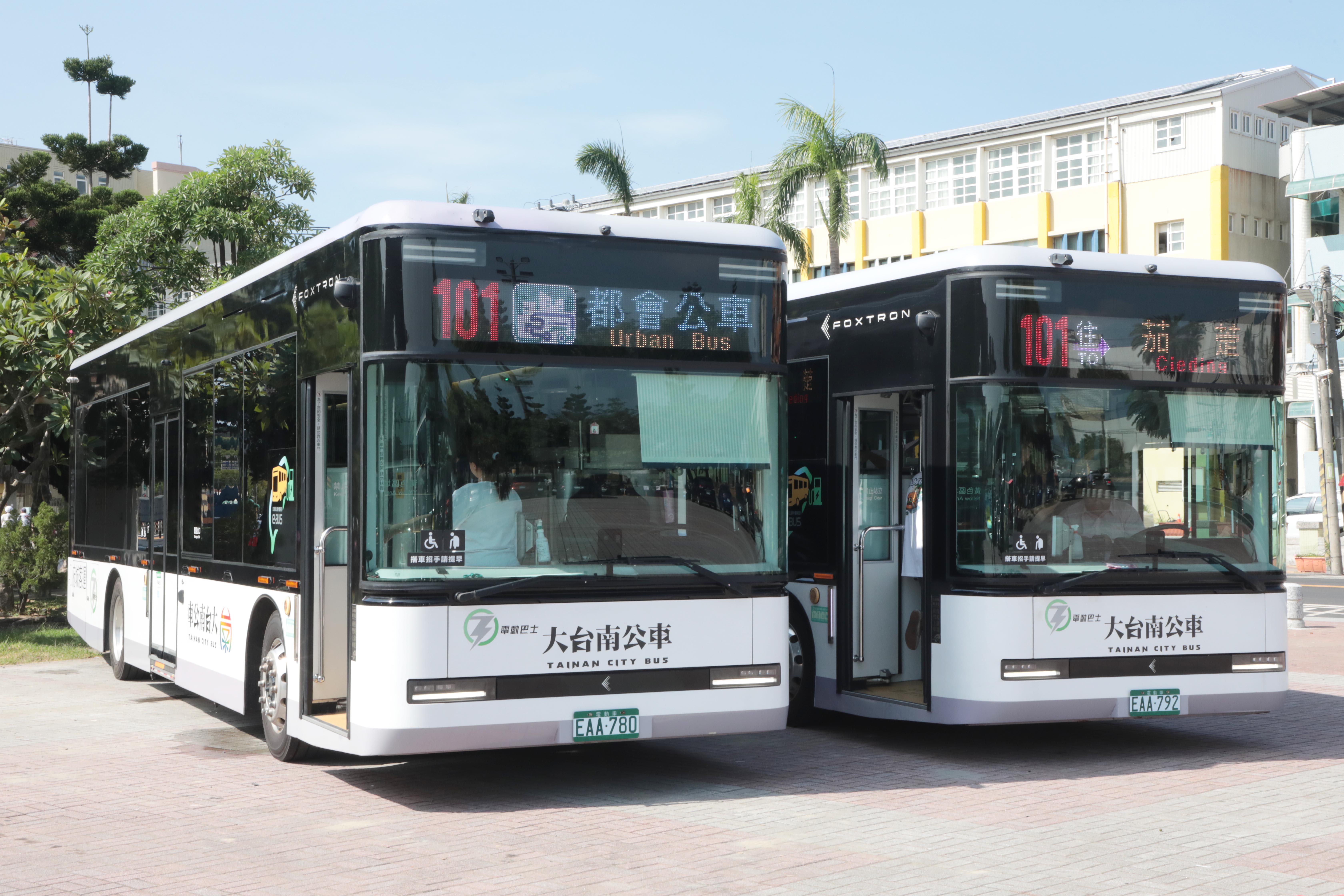 成大醫院直通高雄茄萣「台南101都會公車」今通車　黃偉哲：串聯重要節點讓市民通勤、就醫更快速省時