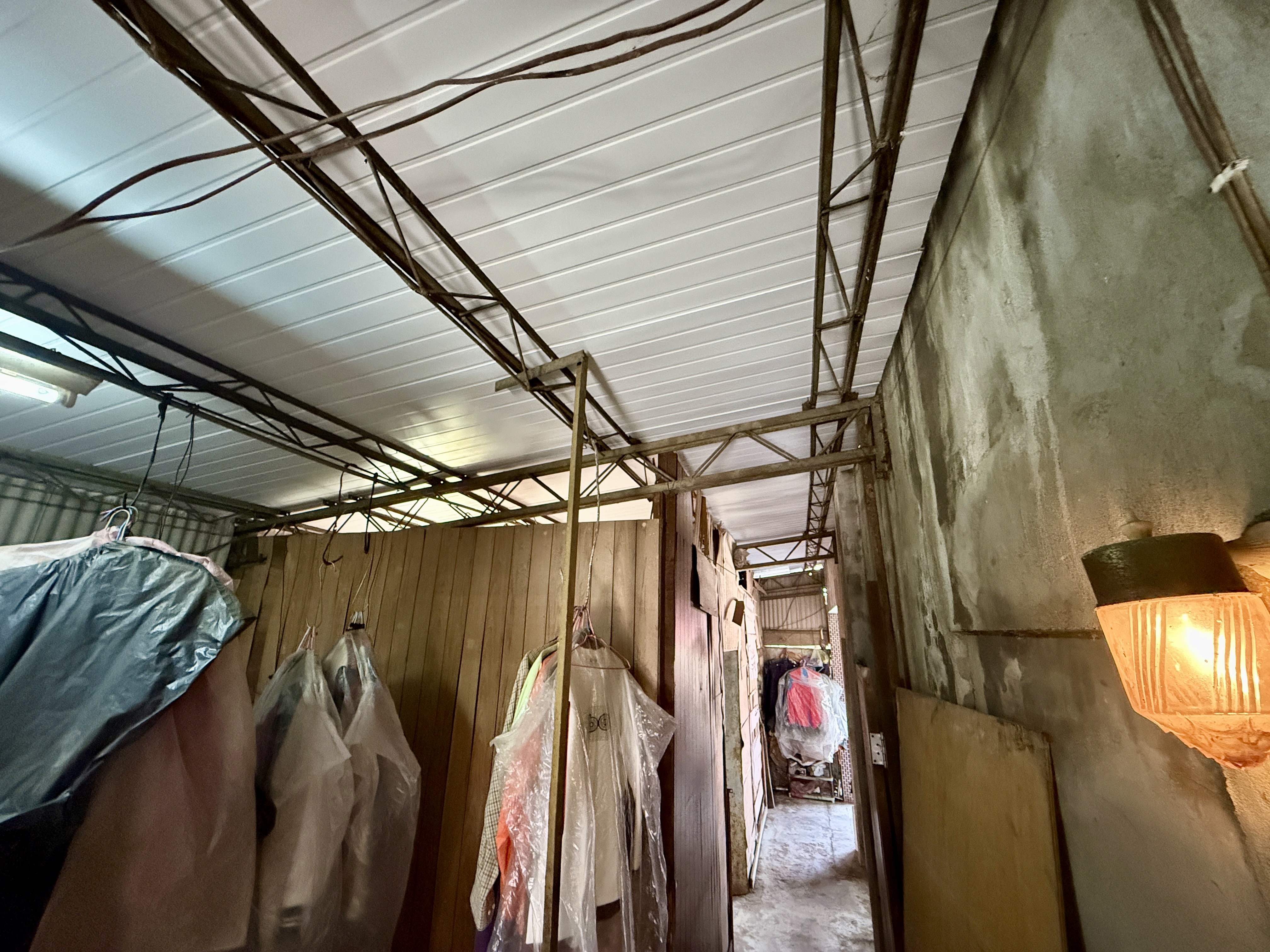 探視西港受災獨老修復住居再「入厝」 黃偉哲：攜手各界協力弱勢重建家園