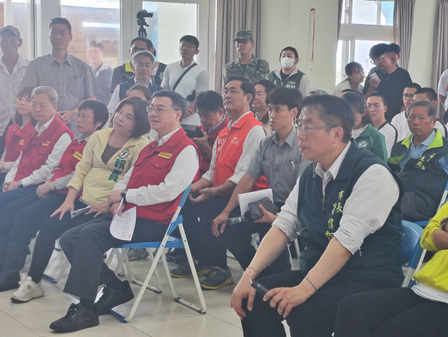 臺南市長黃偉哲爭取海岸沙洲復育，行政院開會同意補助經費11.9億元