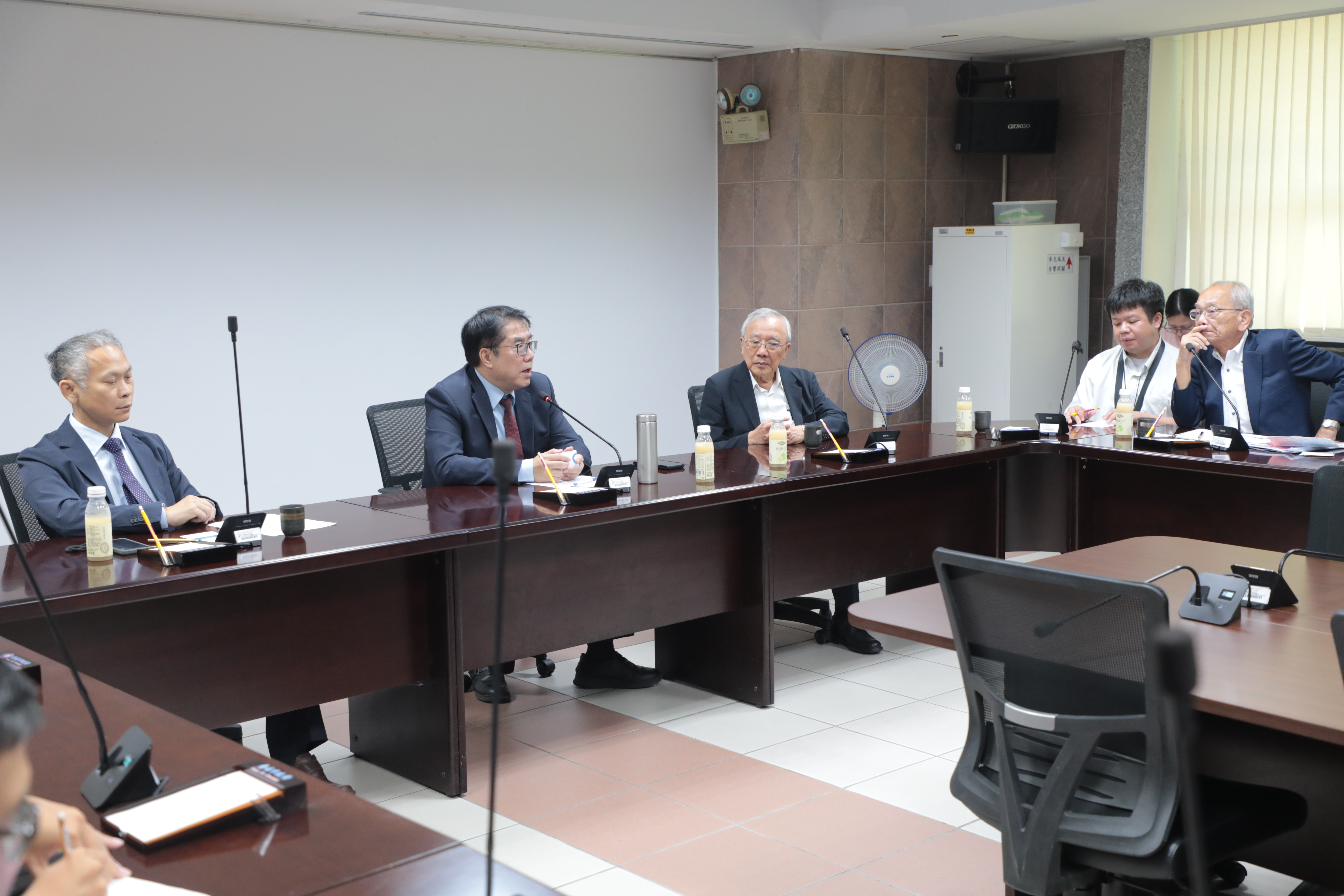 日本蓬萊會代表篠原徹拜會台南市府   黃偉哲：堅持綠色能源環境永續發展