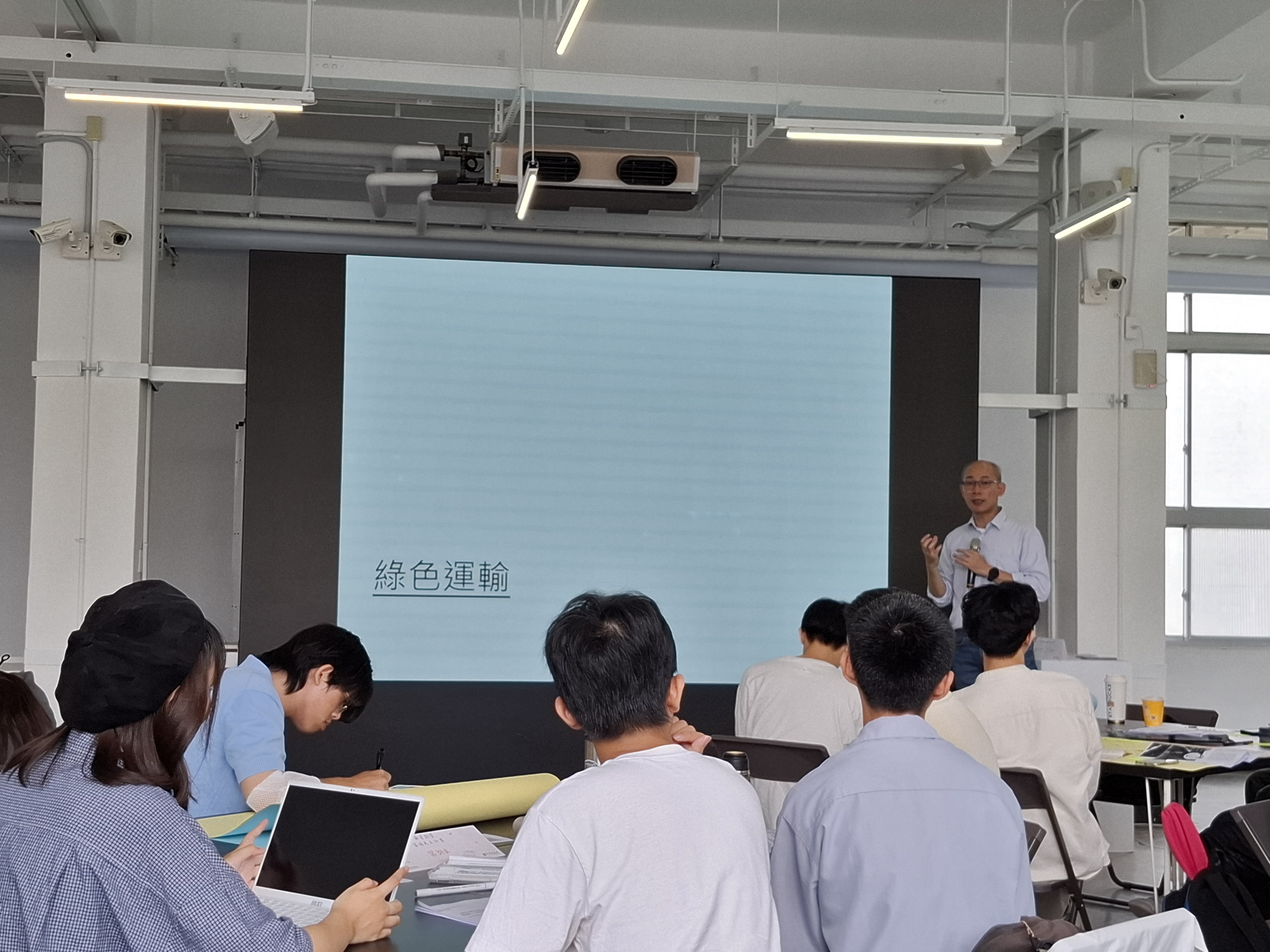 青年創意為城市加速 南青共議南鐵地下化後的綠色運具未來
