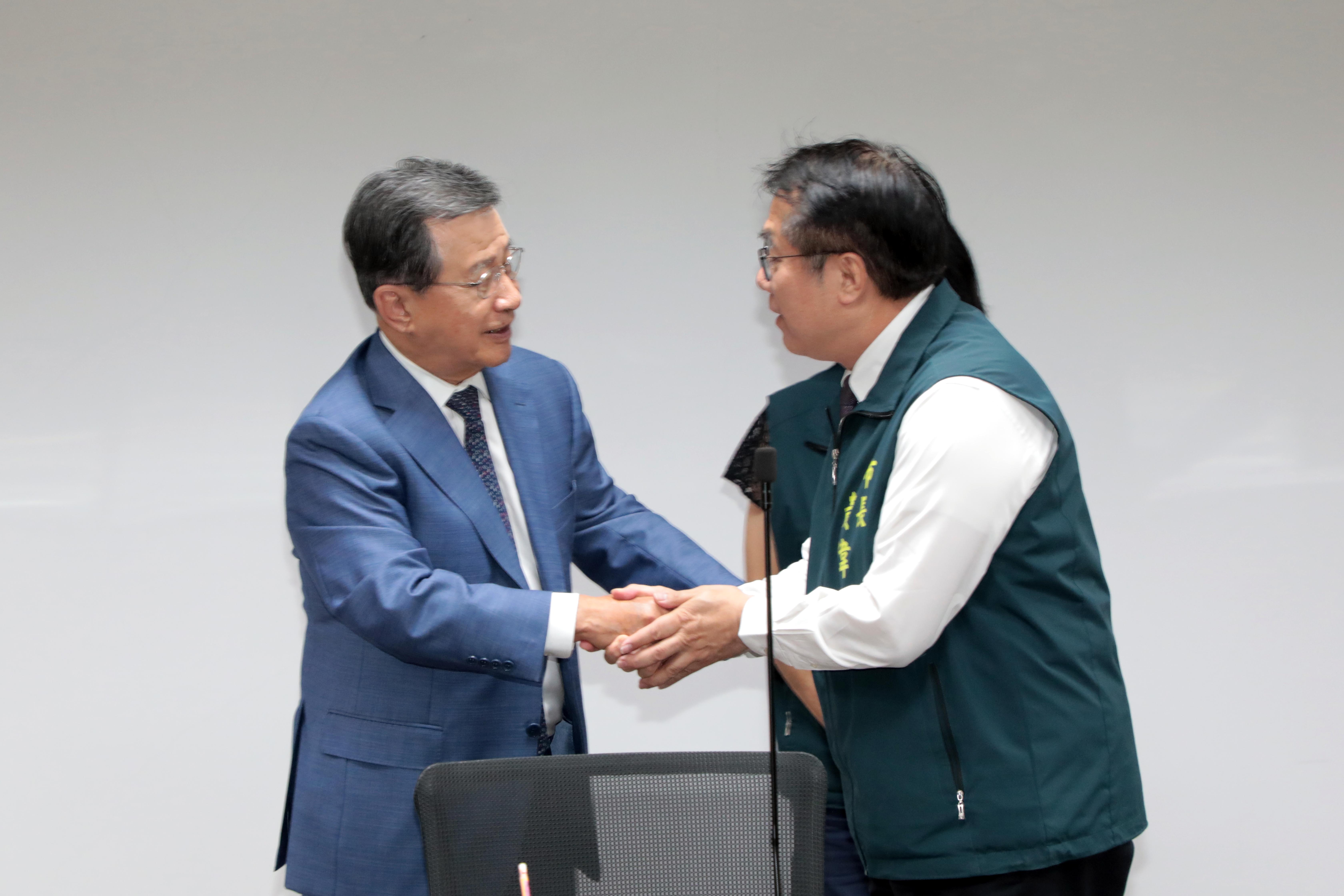 台南風災重建獲突破！世界台灣商會捐660萬助災民重建家園