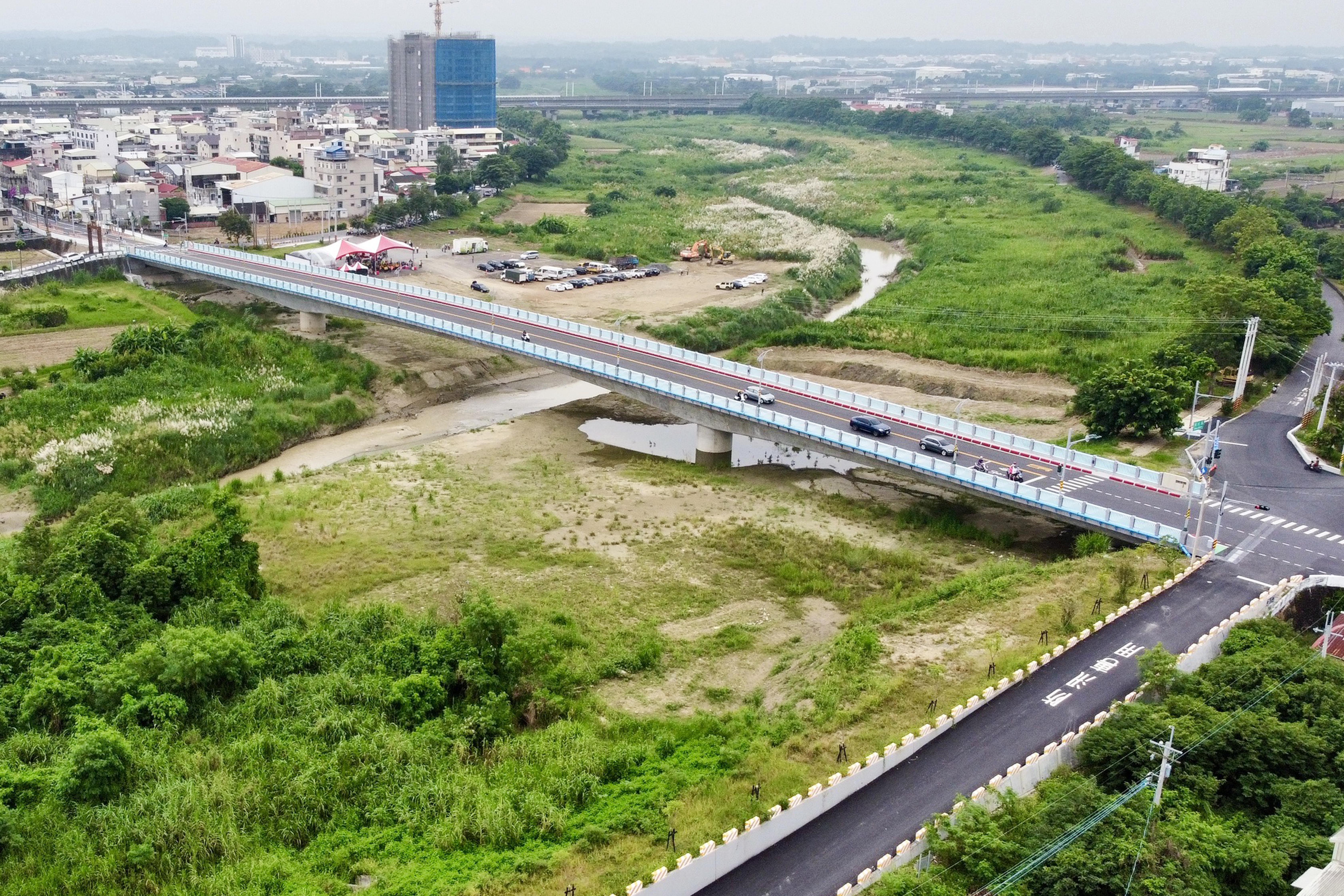 台南新灣橋改建通車 黃偉哲爭取中央補助改善永康及新化區交通順暢