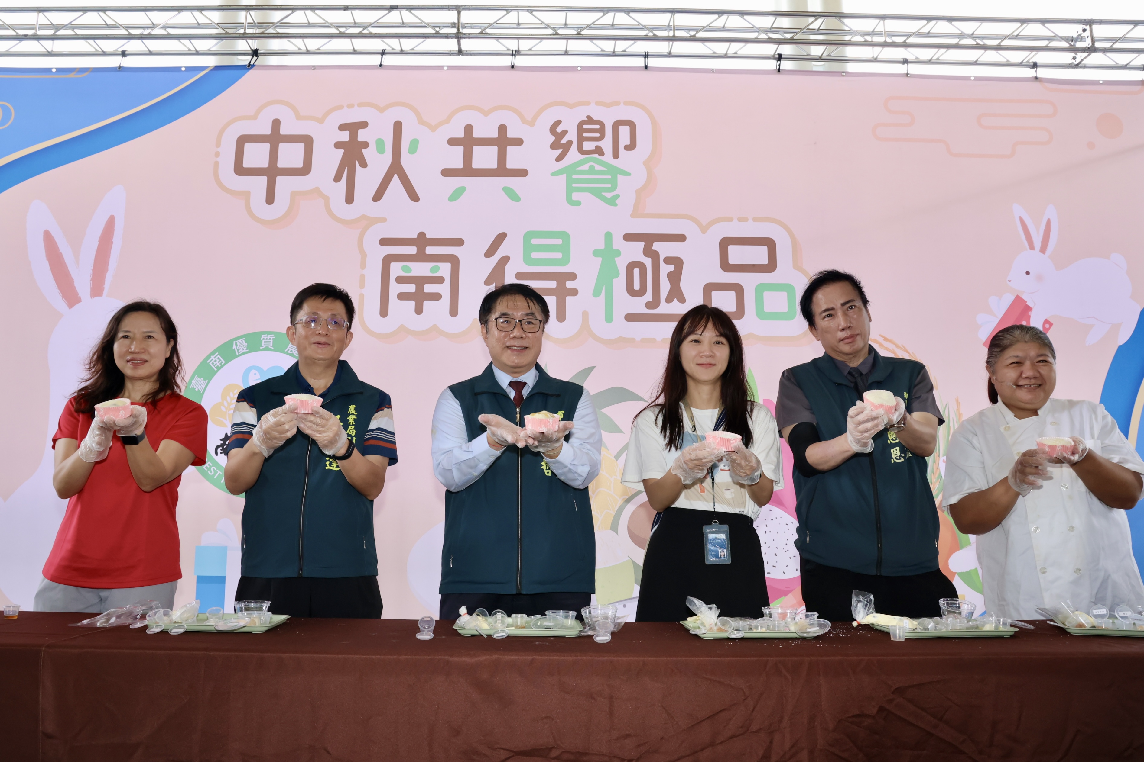 「南得極品」中秋展售總圖登場 黃偉哲：送禮選台南農特產最好