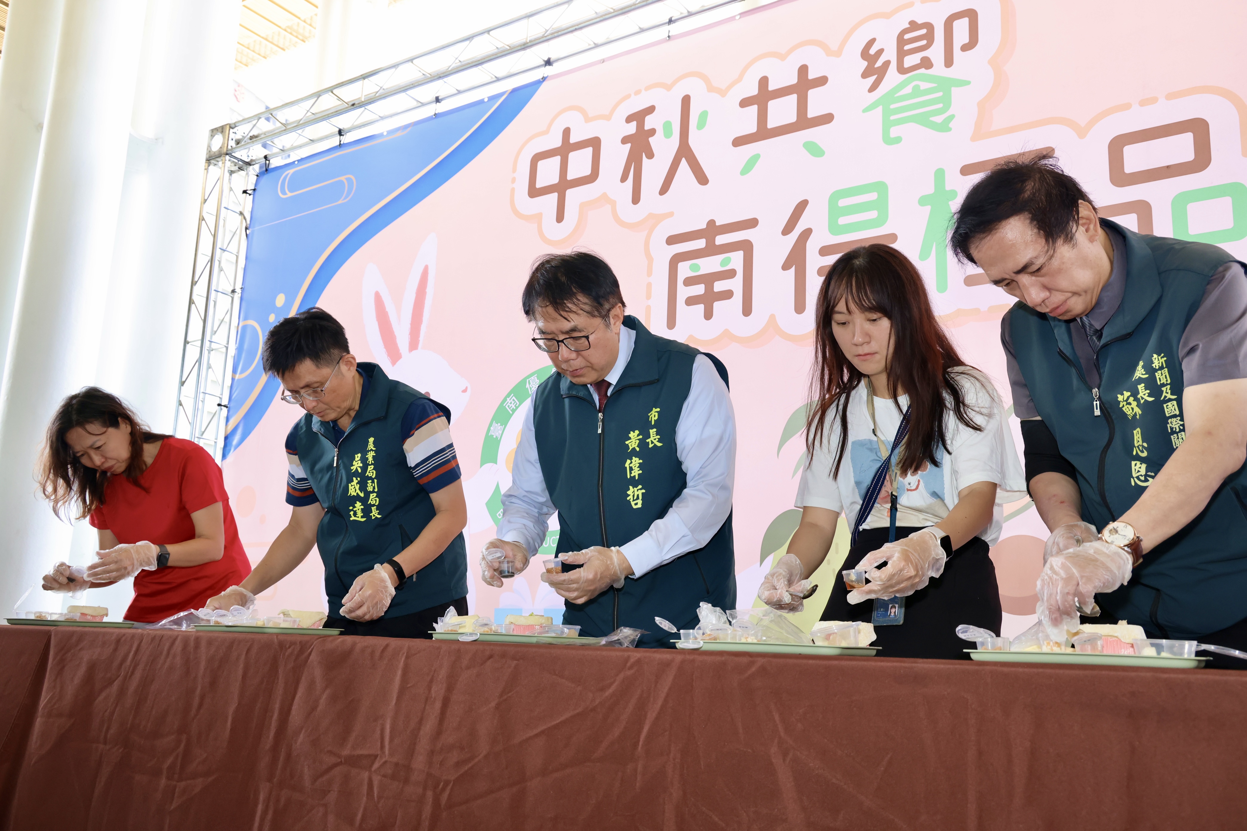 「南得極品」中秋展售總圖登場 黃偉哲：送禮選台南農特產最好
