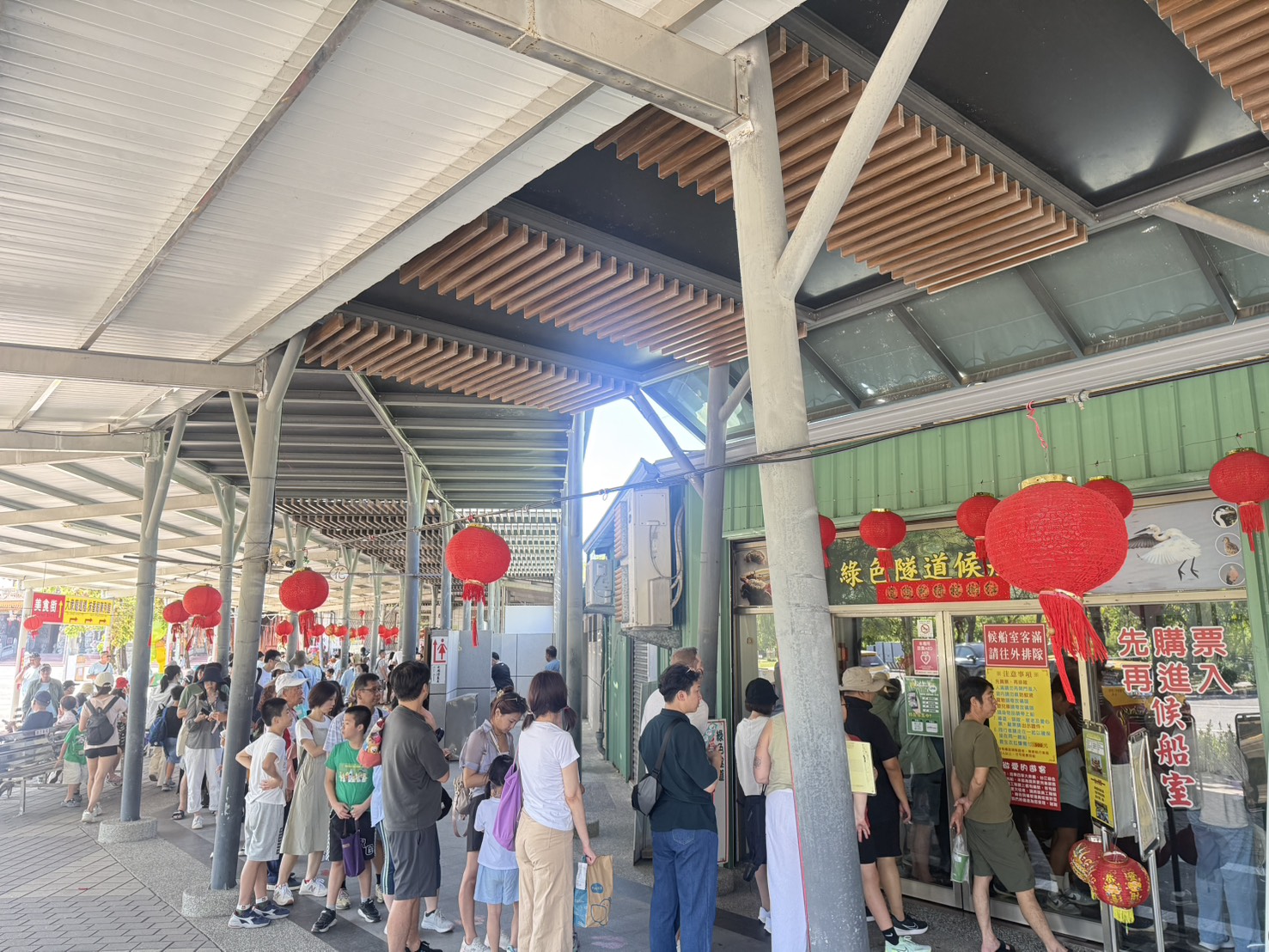 臺南連假一路嗨到十月底！葫蘆埤玩埤一夏 巴士盲盒 溫泉美食節接力登場