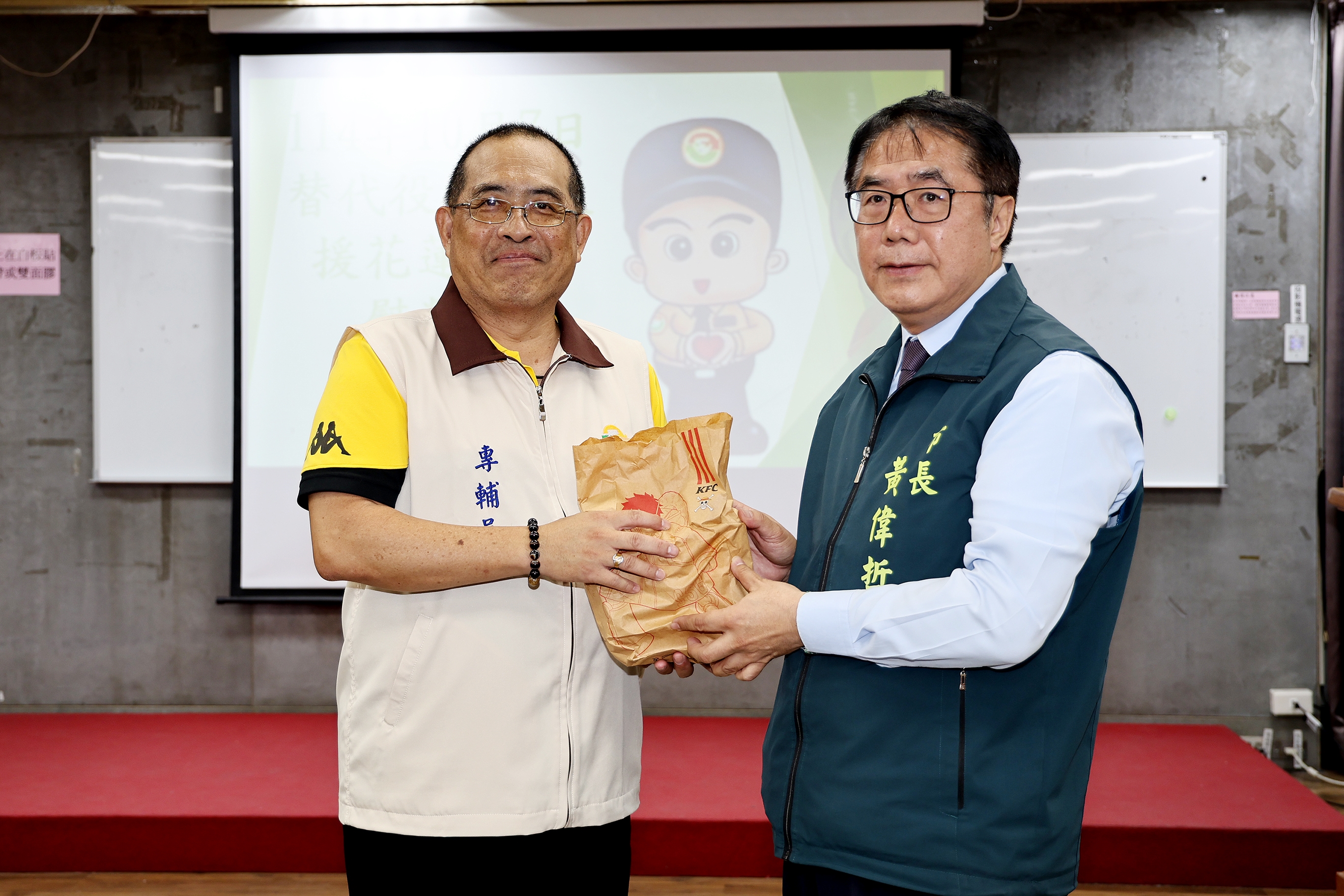 黃偉哲嘉勉消防替代役 支援花蓮救災展現同島一命精神