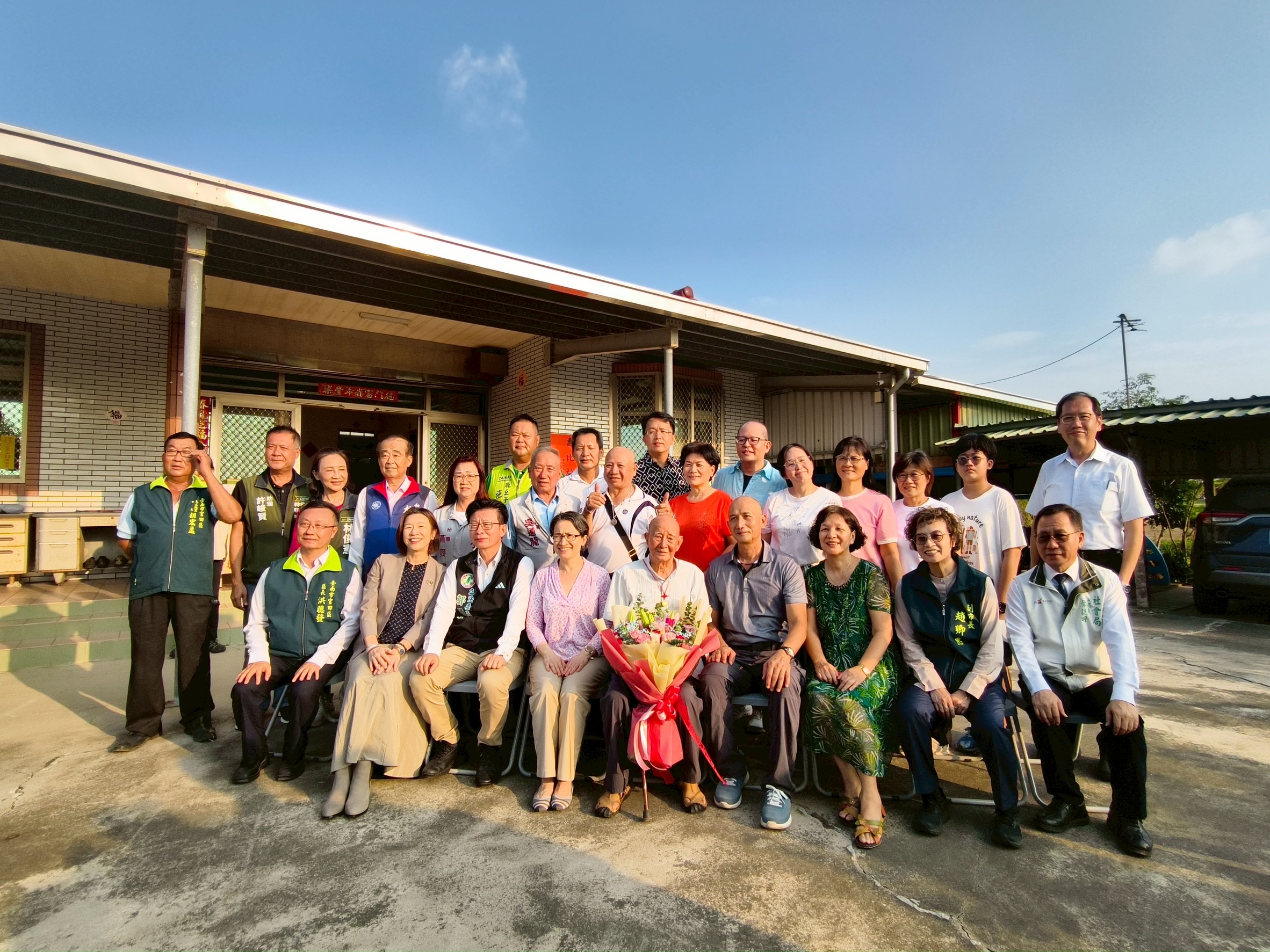 蕭副總統親訪南市2名百歲人瑞  歡慶重陽節