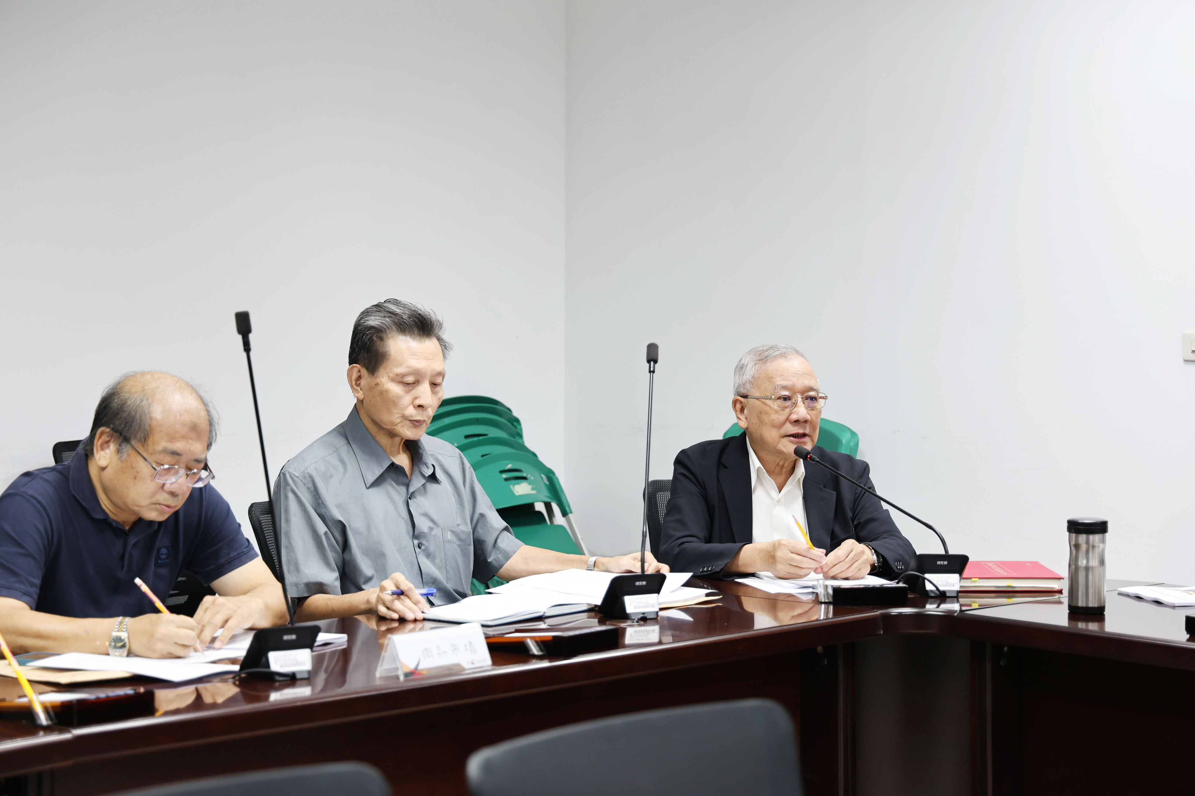 全力防堵非洲豬瘟 南市召開防疫專家及跨局處聯繫會議  黃偉哲：啟動高規格整備全力守護台南畜牧