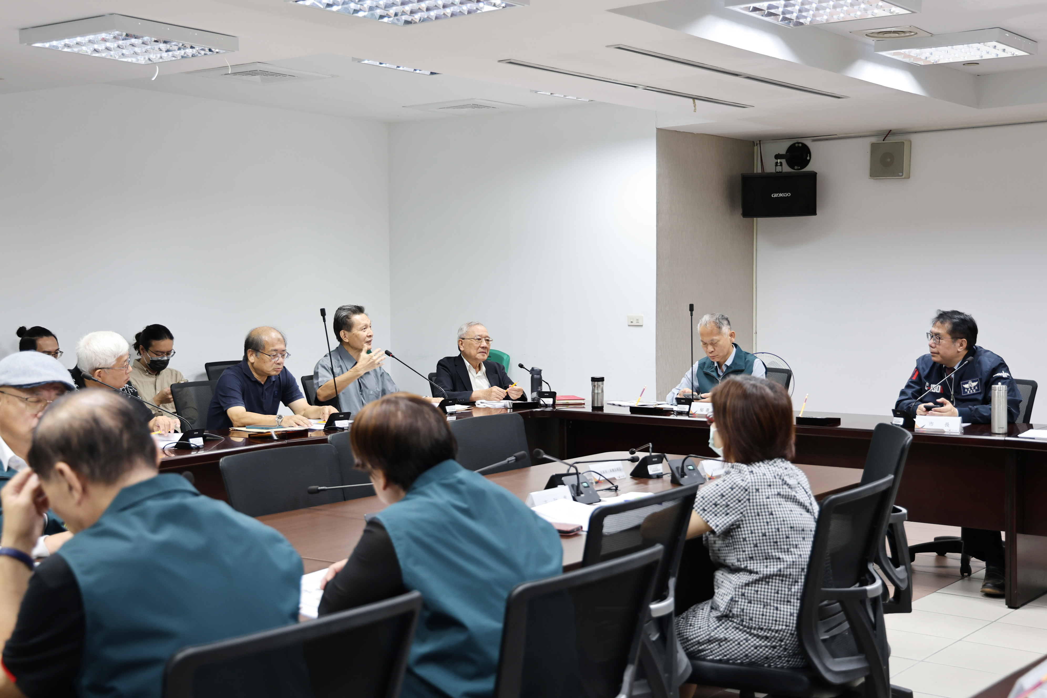 全力防堵非洲豬瘟 南市召開防疫專家及跨局處聯繫會議  黃偉哲：啟動高規格整備全力守護台南畜牧