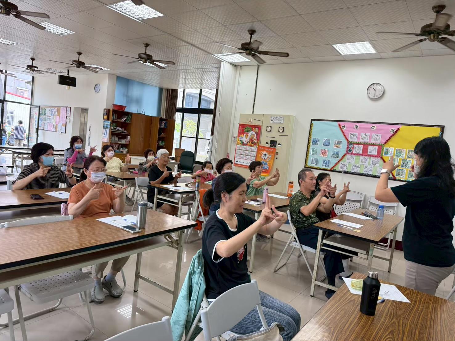 樂齡教育再創佳績 臺南市榮獲教育部第7屆樂齡奉獻獎6項殊榮