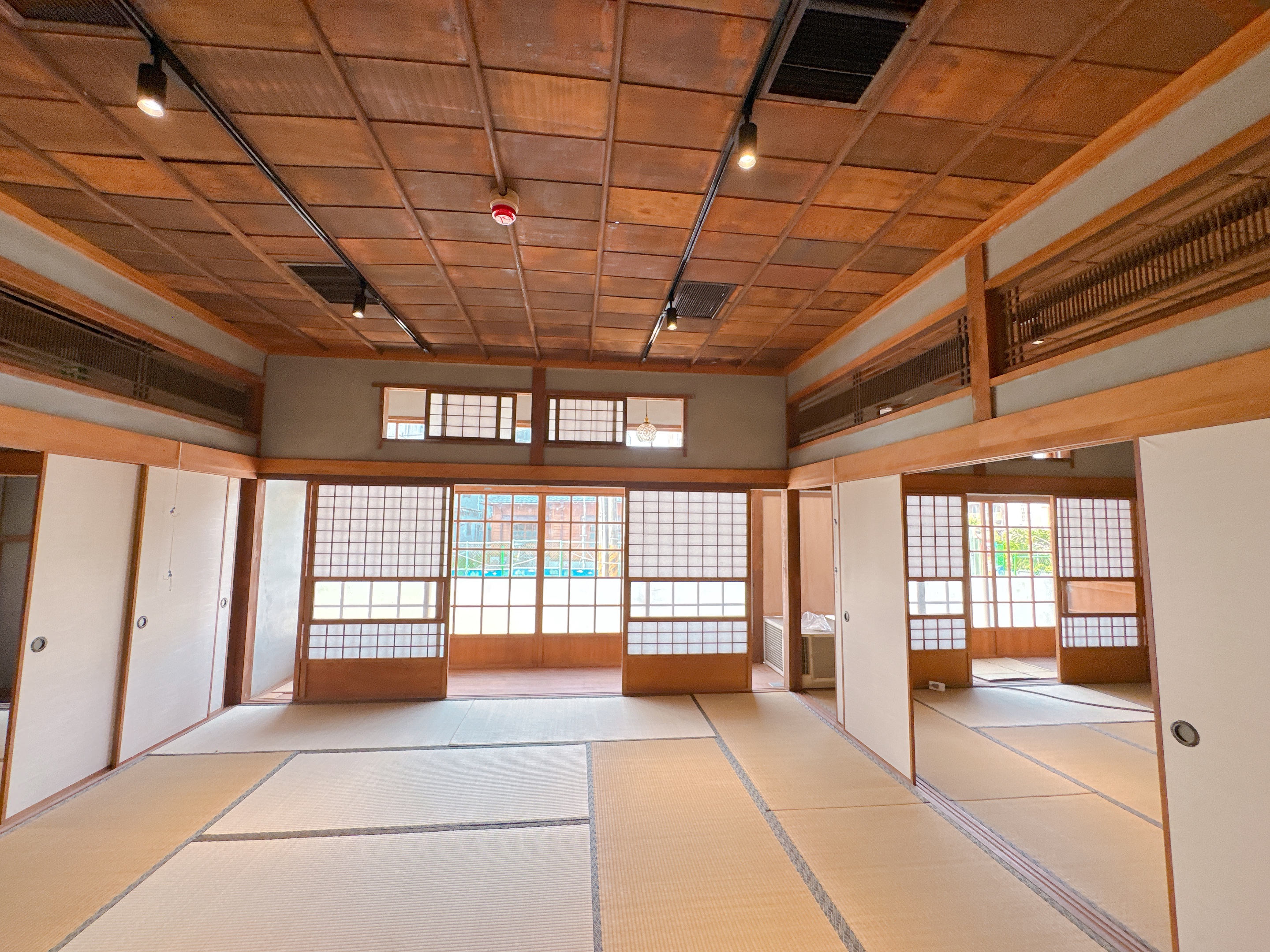 臺南市定古蹟「原臺南刑務所木造建築群」修復近尾聲 啟動委外招商　打造文化創意新聚點