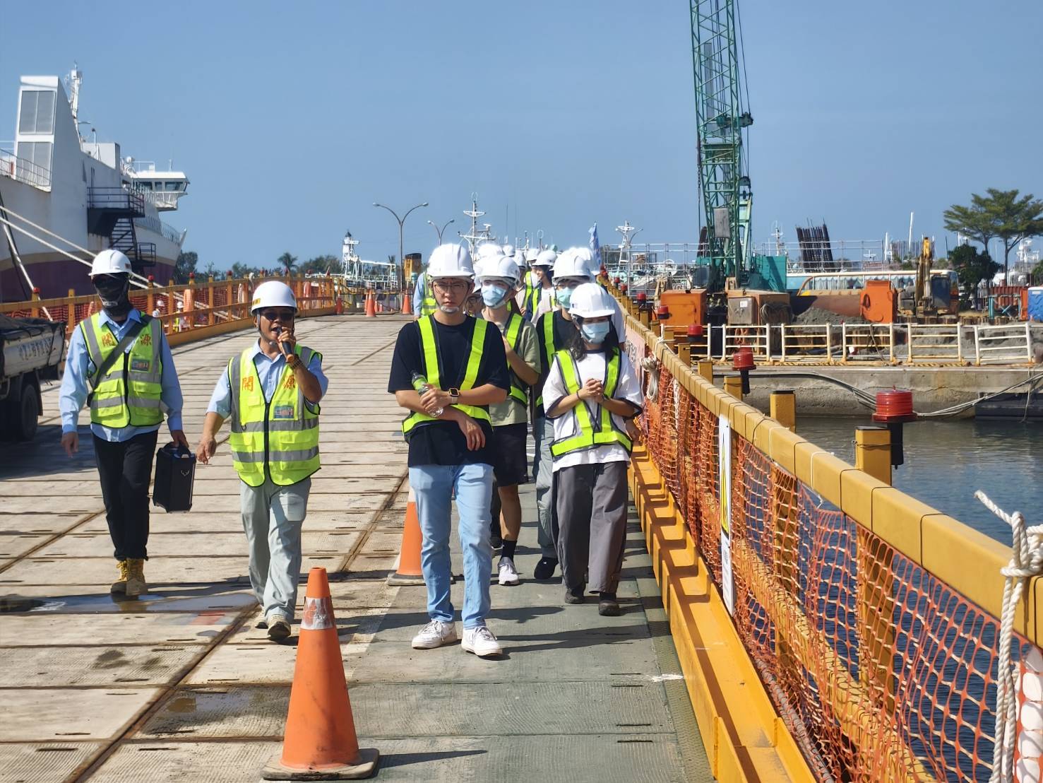 成大土木系參訪安平漁港跨港大橋工程 深化工程實務與廉政視野