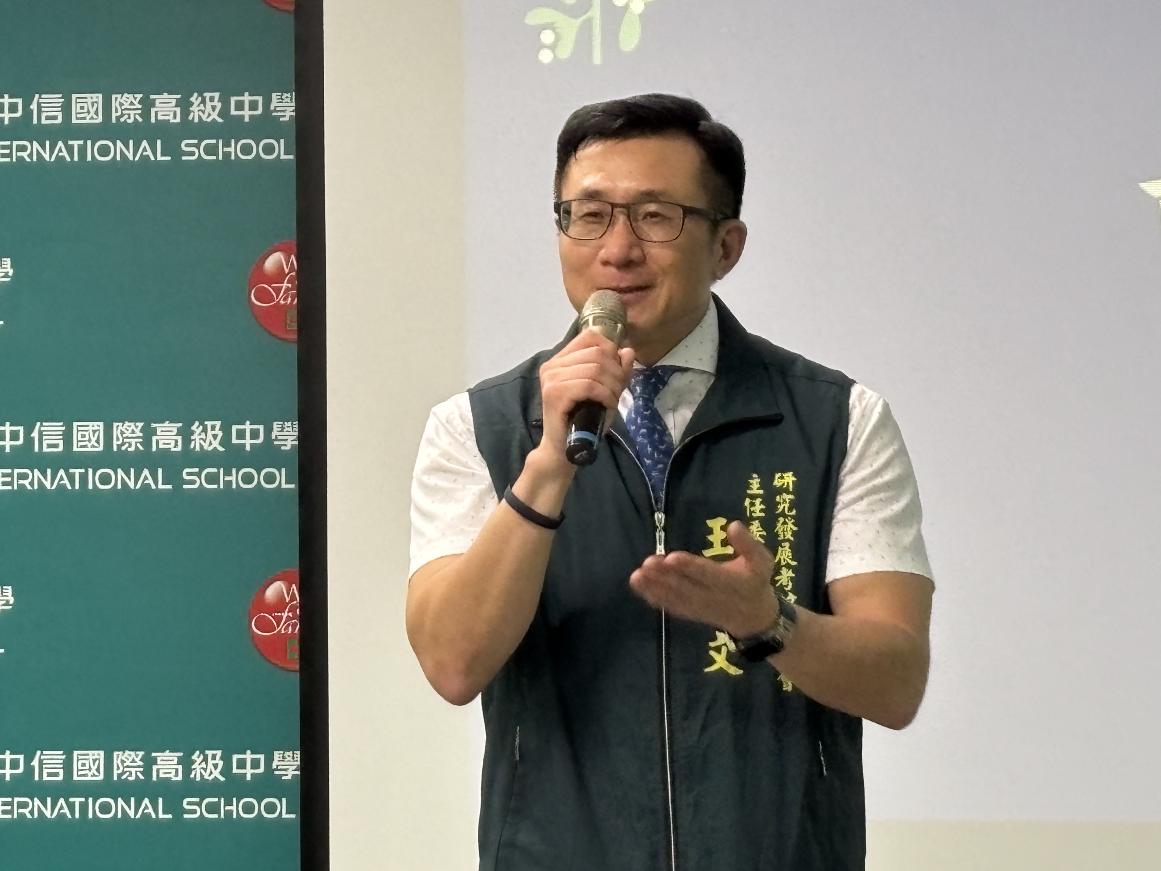 中信高中金鈎盃辯論賽圓滿落幕 南市府支持青年培養思辨能力