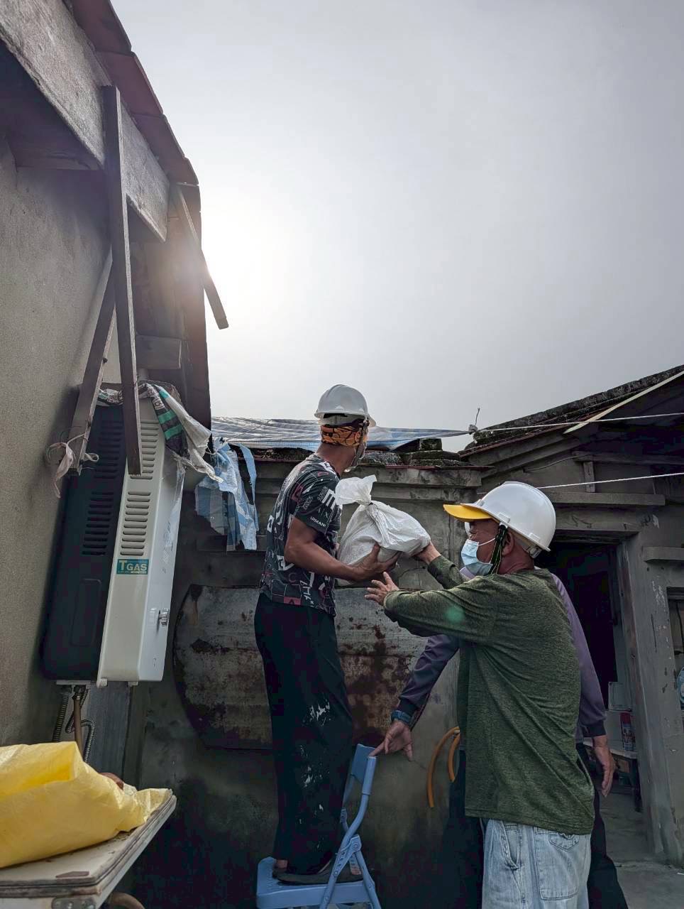 因應鳳凰颱風來襲 市府協助丹娜絲受災戶完成防颱整備