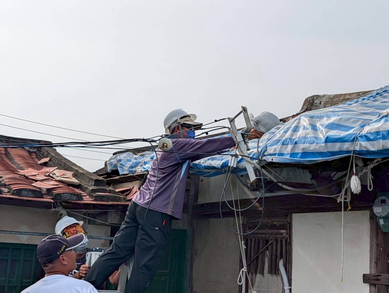 因應鳳凰颱風來襲 市府協助丹娜絲受災戶完成防颱整備
