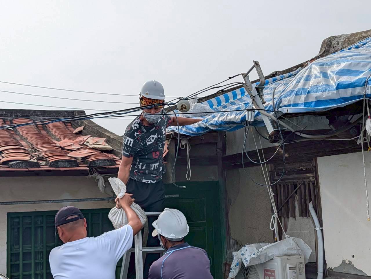 因應鳳凰颱風來襲 市府協助丹娜絲受災戶完成防颱整備