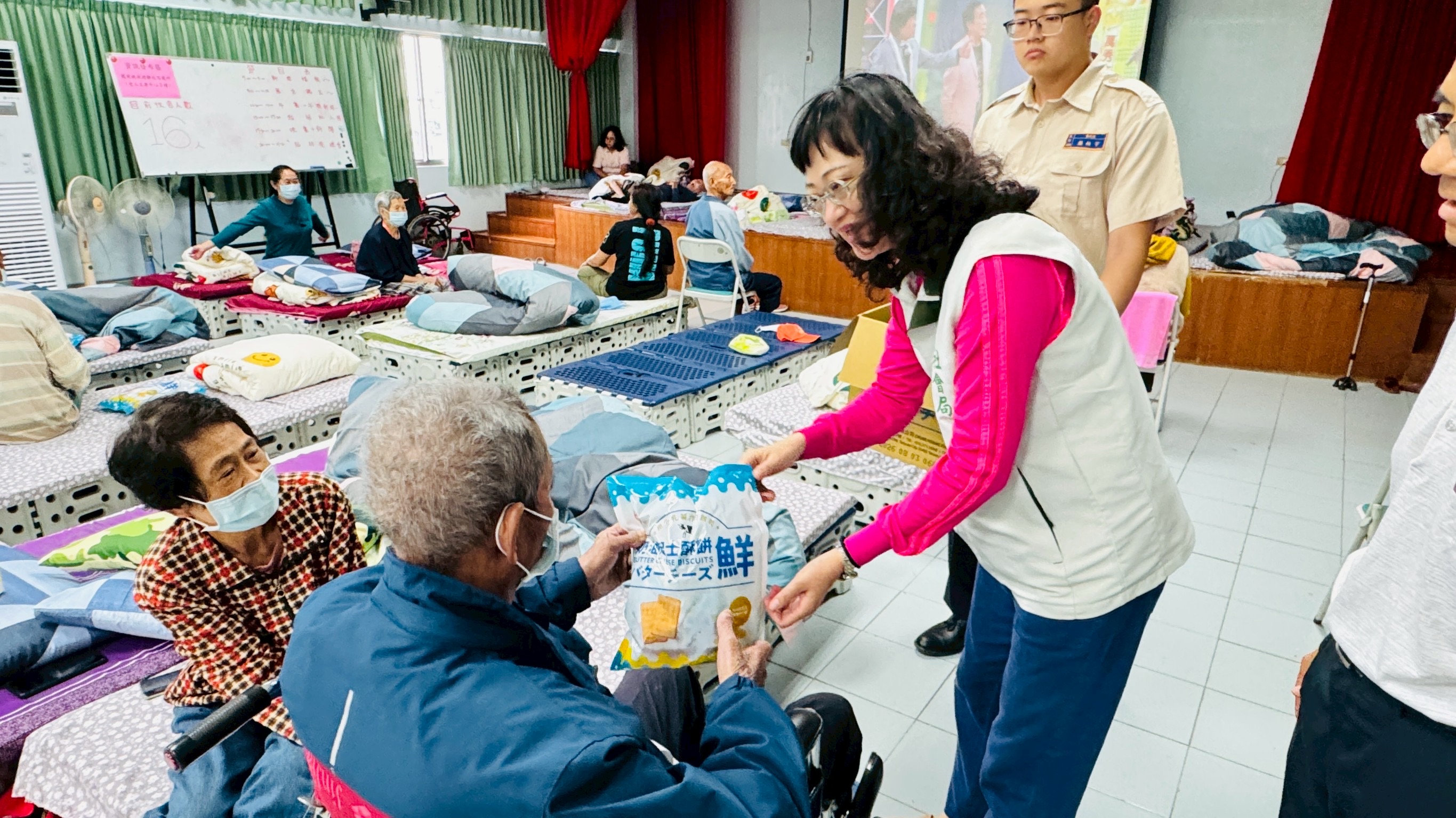 鳳凰颱風來襲　南市社會局啟動收容關懷行動 展現防災決心
