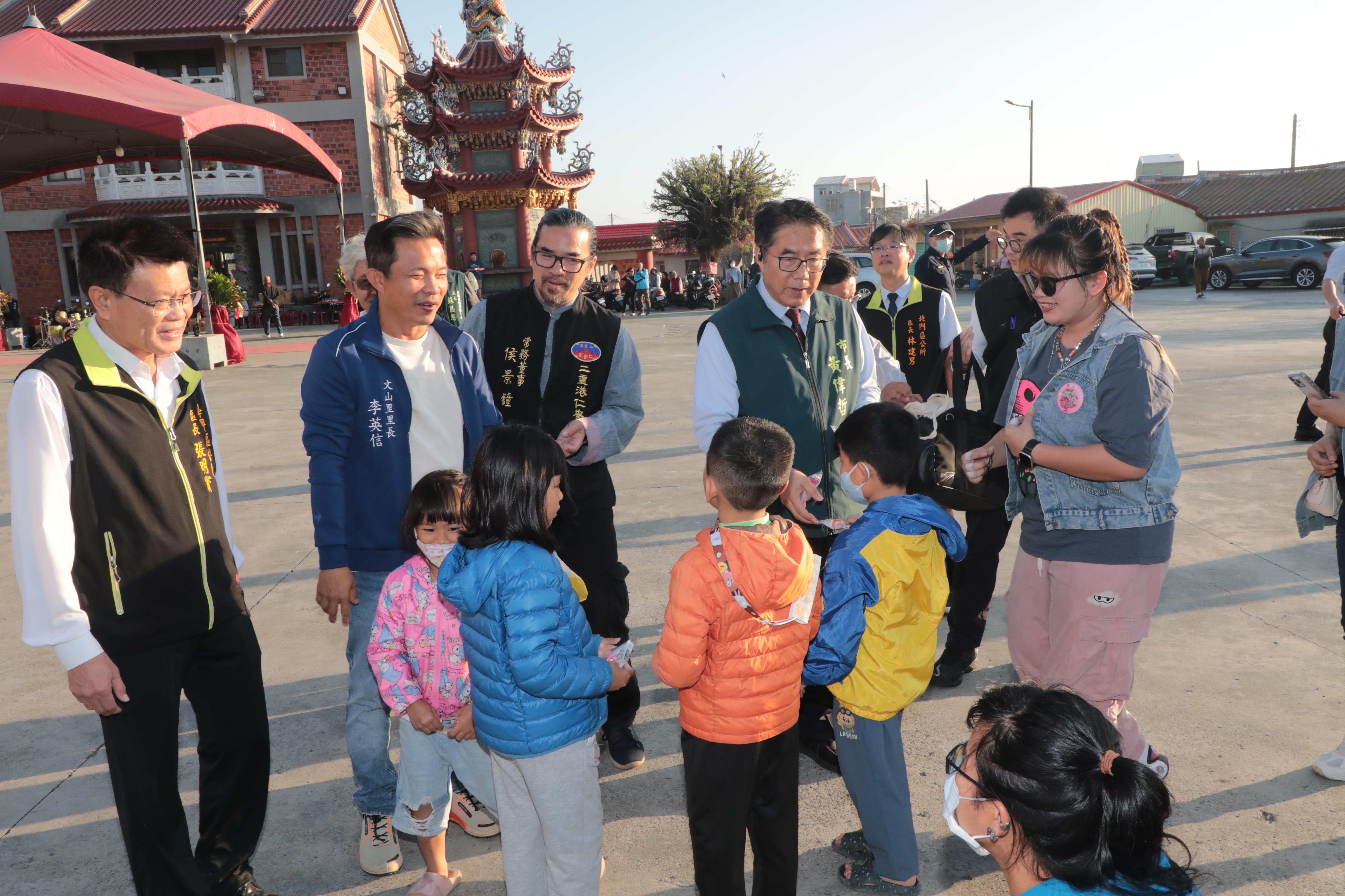 黃偉哲迎駕北港媽祖　盼庇佑將軍、北門災後平安復原