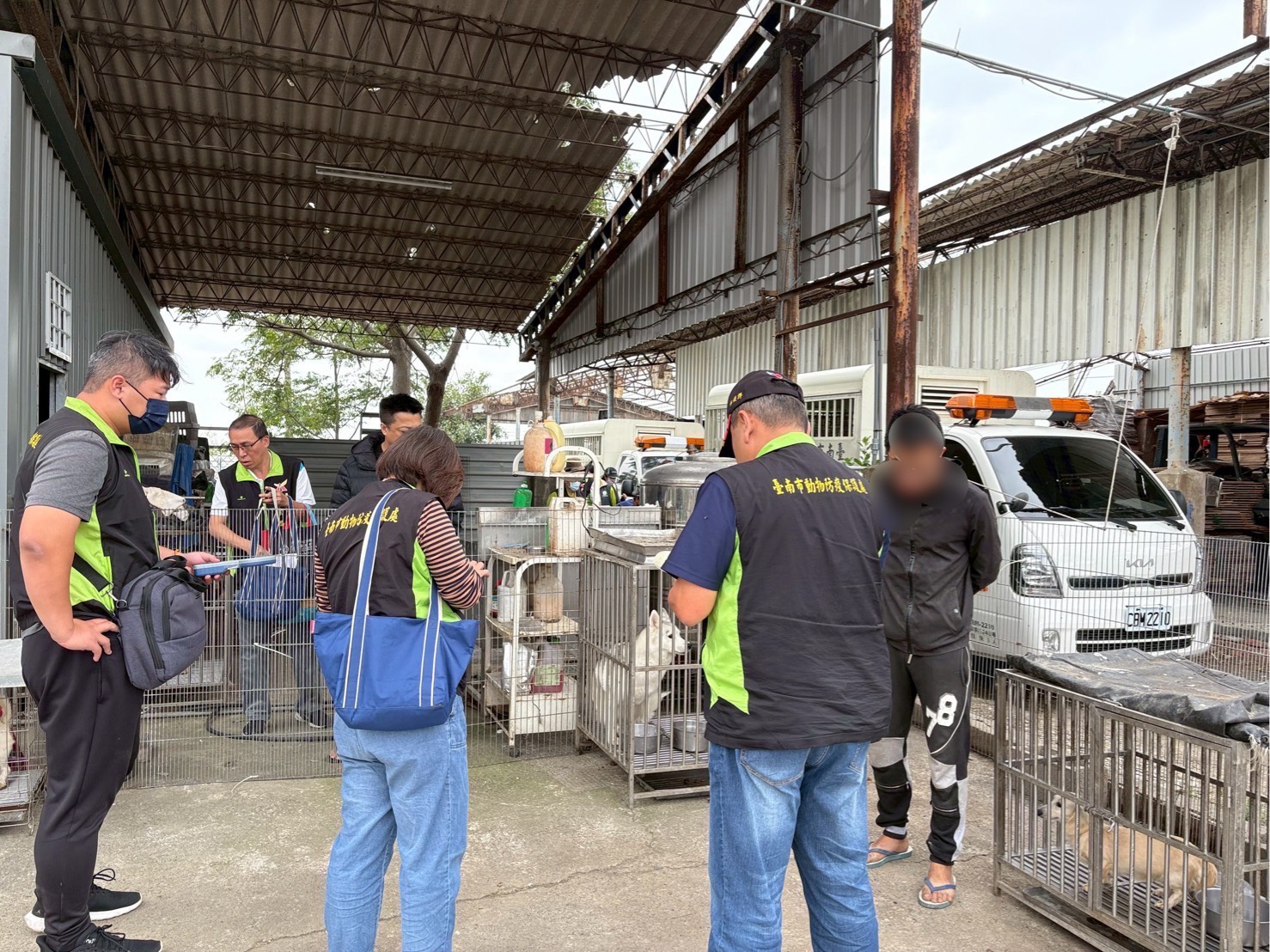 台南動保出擊！公私協力嚴打非法繁殖場，重罰不手軟！