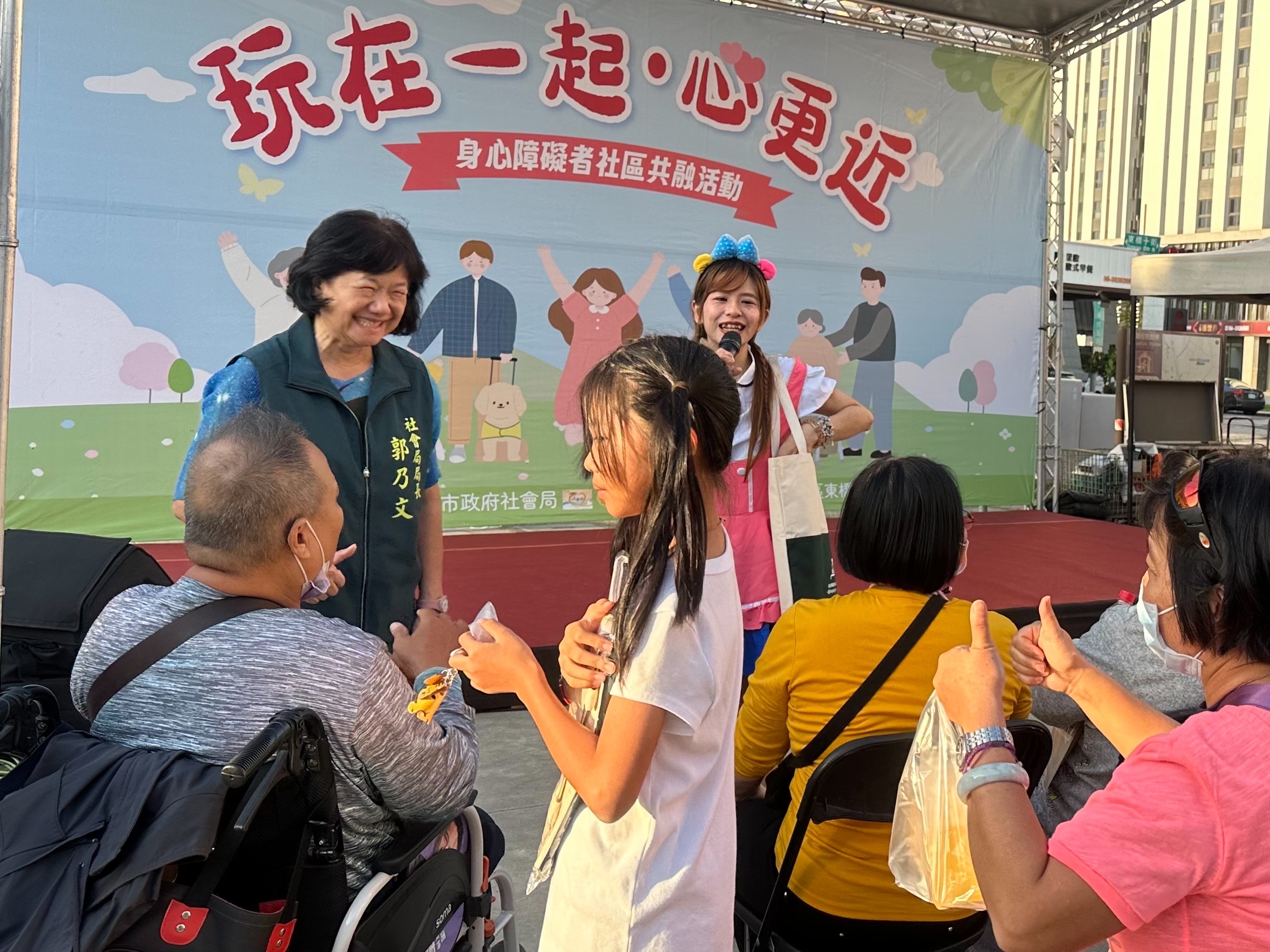 黃偉哲市長推動共融城市-永康友善市集用手作與互動翻轉刻板印象