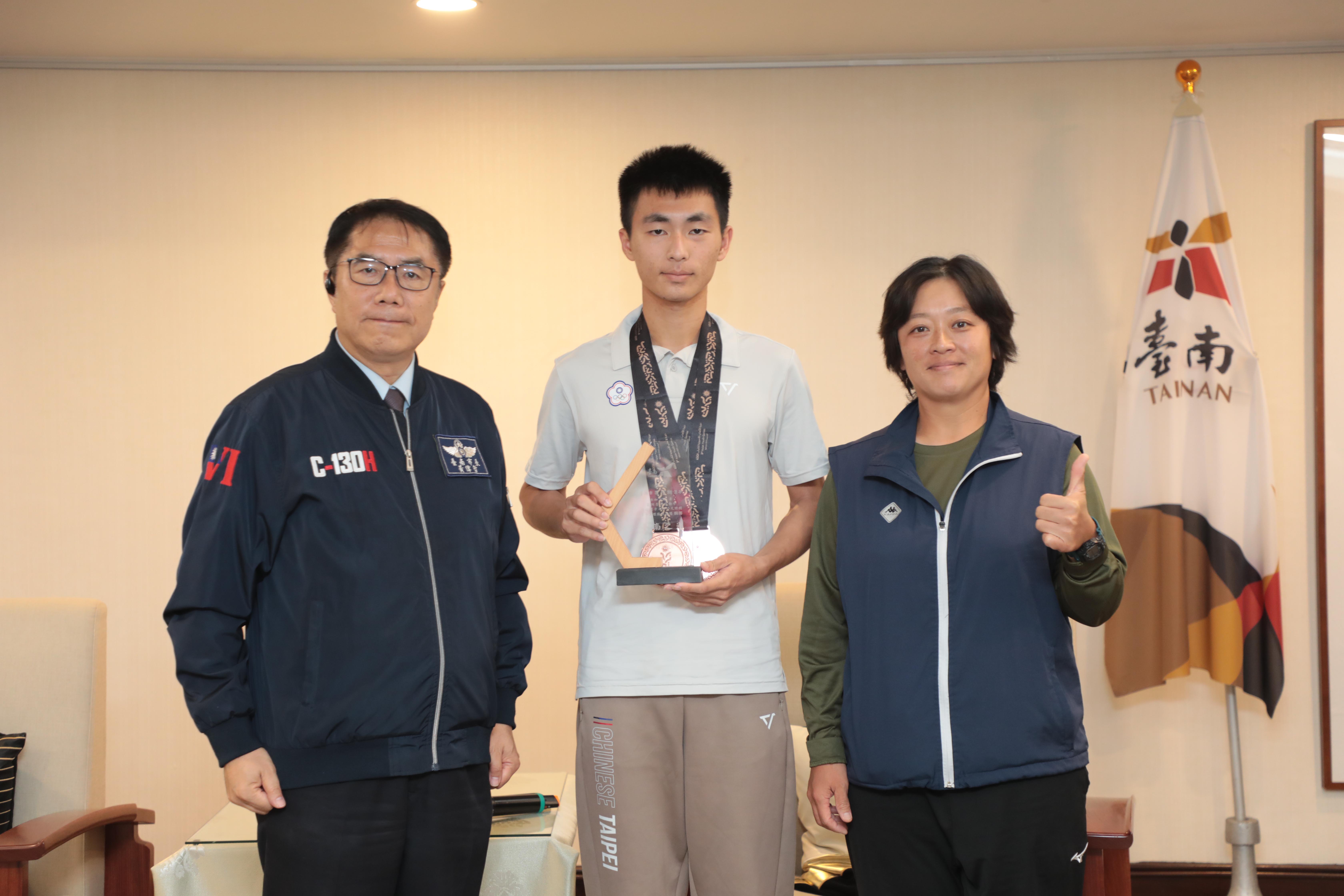 亞青運40面獎牌創紀錄　黃偉哲讚台南選手展現國際級實力