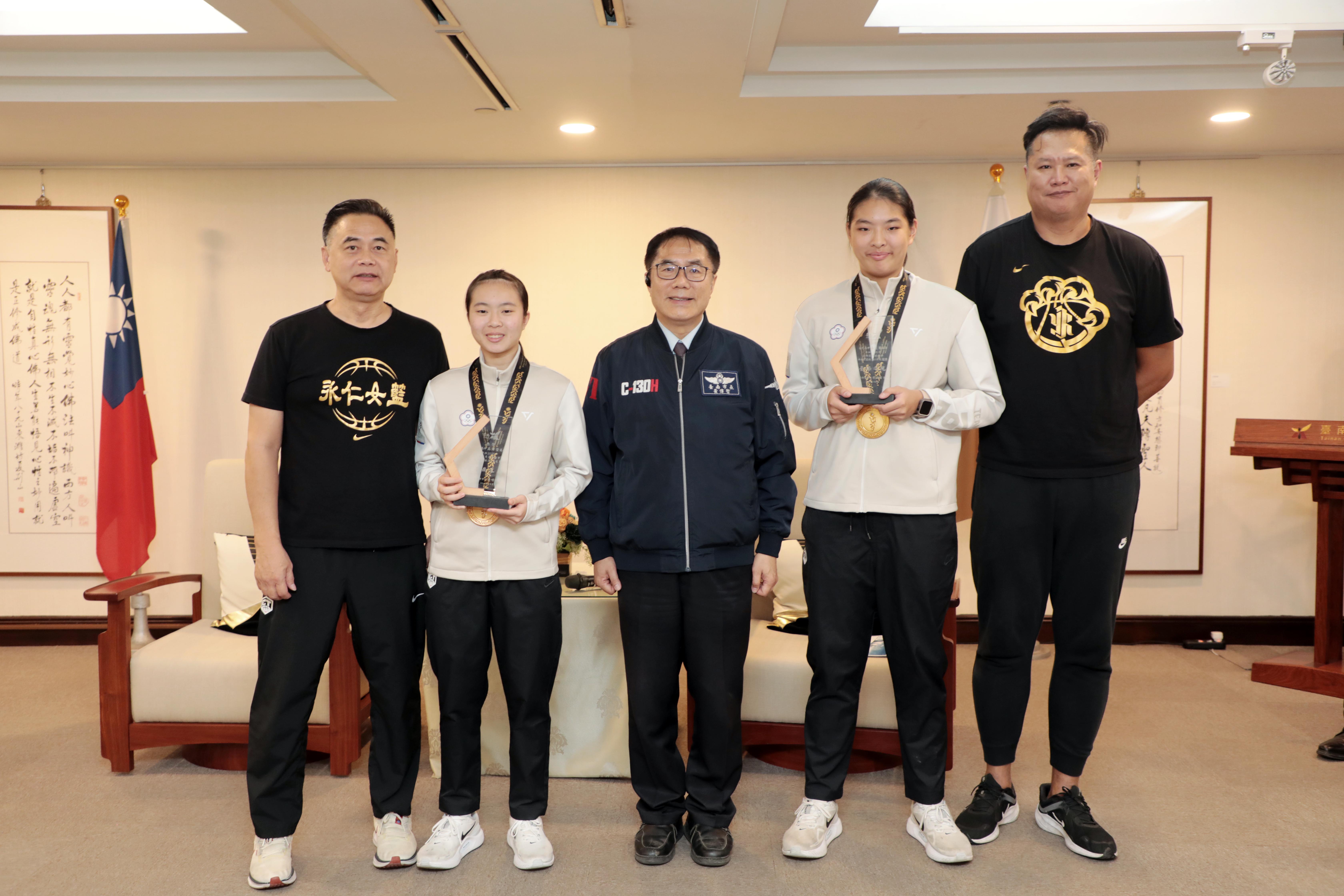 亞青運40面獎牌創紀錄　黃偉哲讚台南選手展現國際級實力