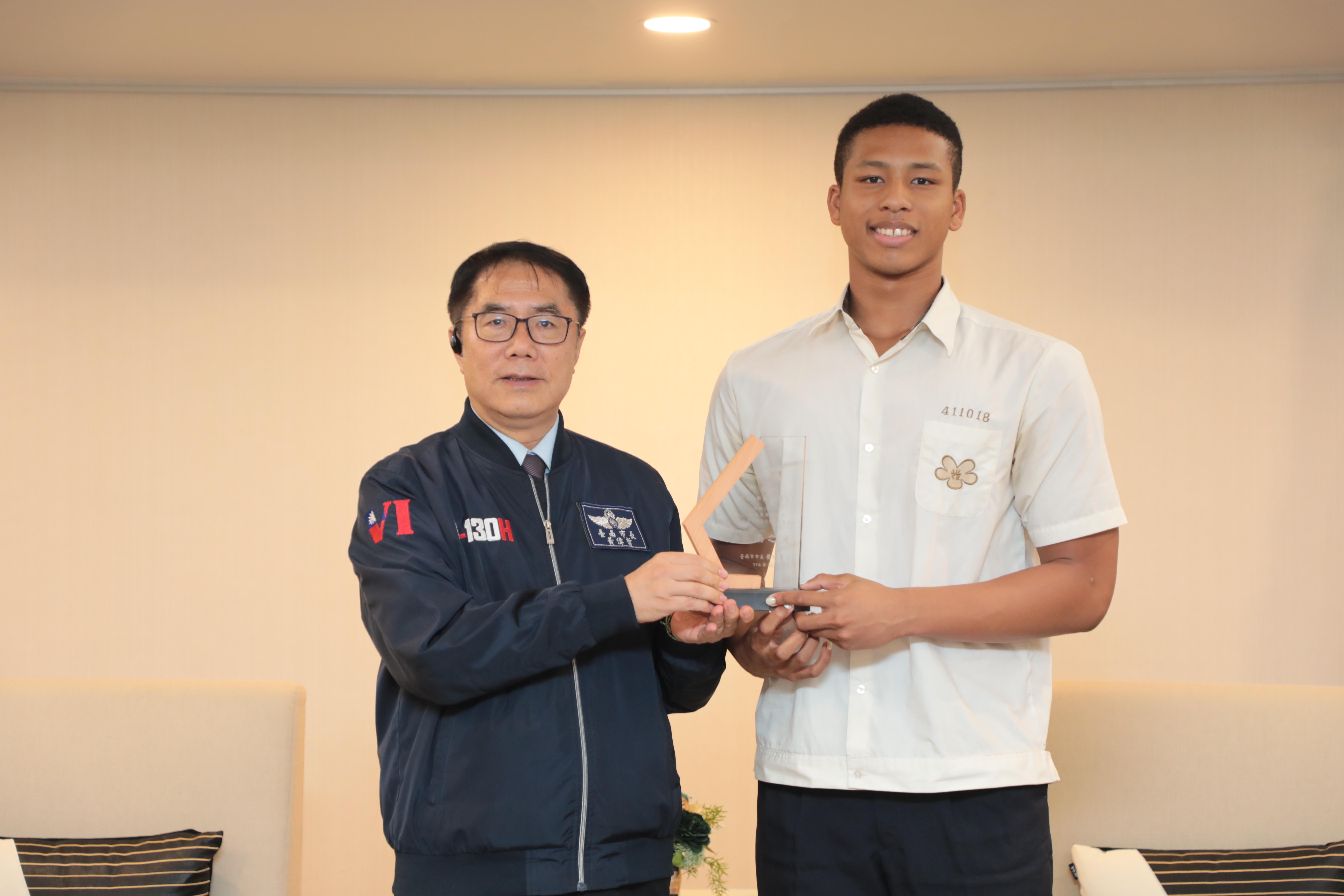 亞青運40面獎牌創紀錄　黃偉哲讚台南選手展現國際級實力