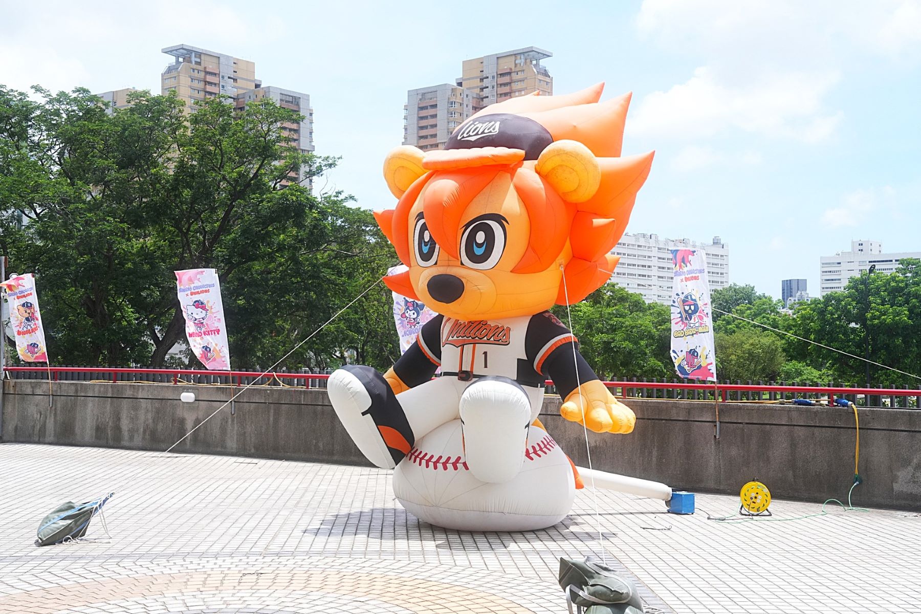 「2025超偶聯盟 臺南萌市力」12月13日麻豆曾文願景園區登場 10位吉祥物明星、5座氣偶大集合 闖關、美食、市集一次滿足！