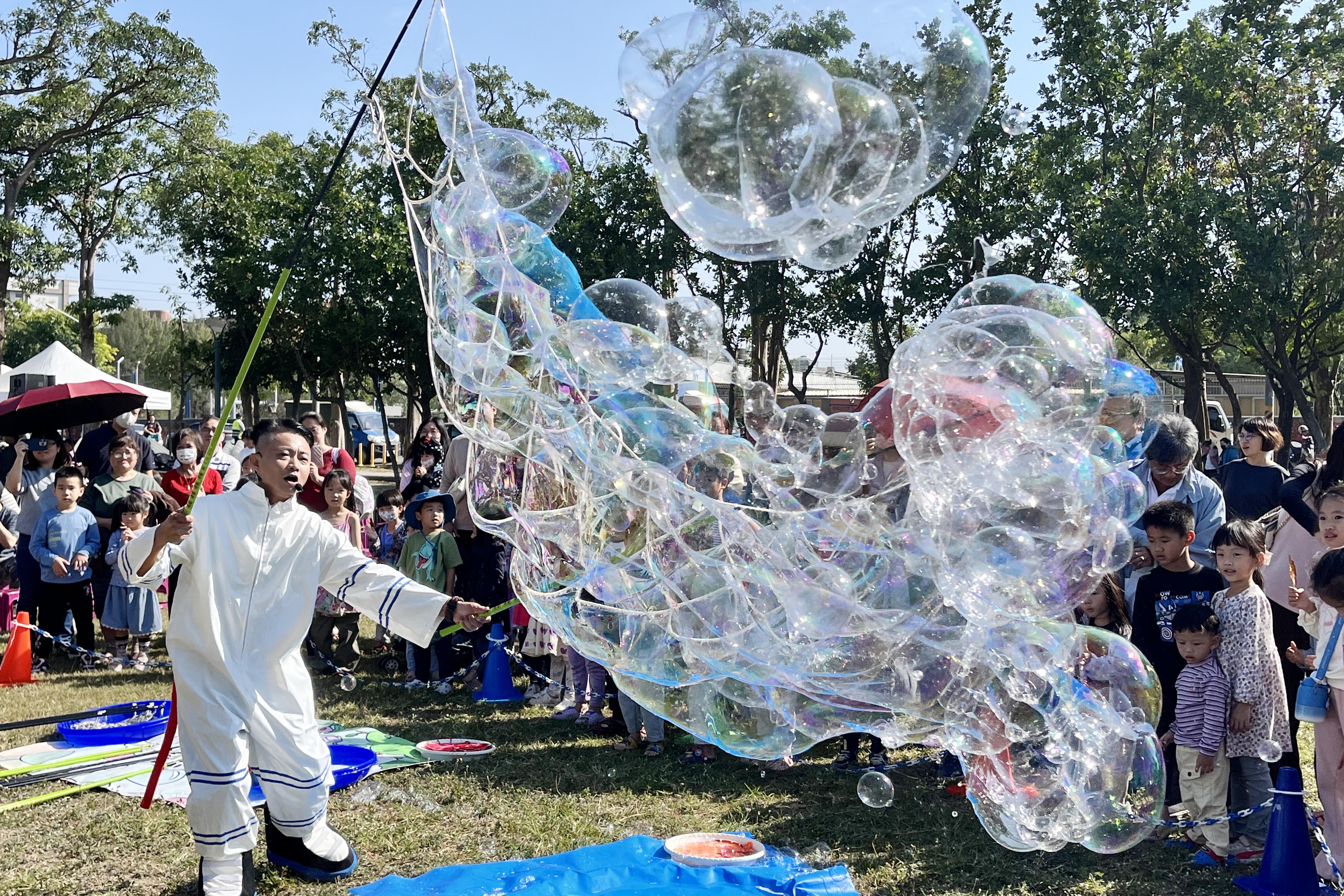 台南好Young系列「佳里童話太空站」登場  黃偉哲邀市民一起熱鬧到跨年