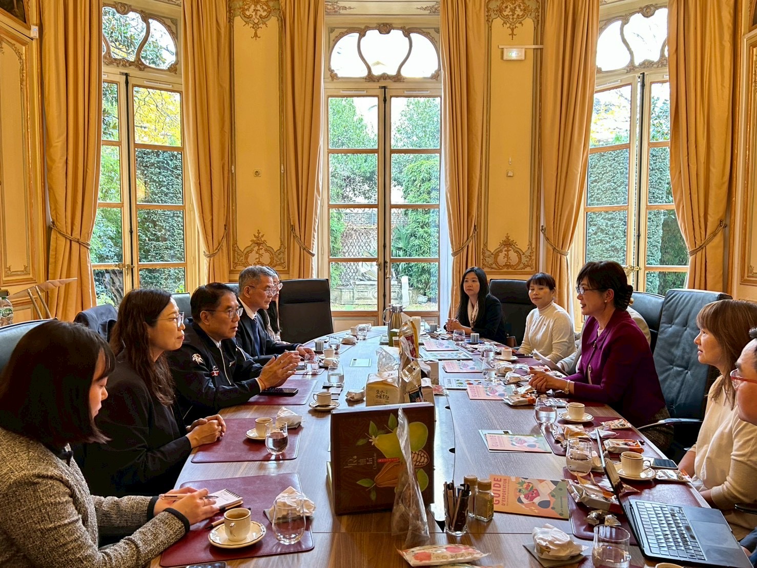 黃偉哲訪法國會晤國會議員 對話歐洲政經最前線