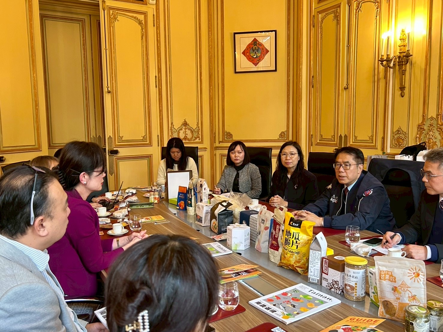 黃偉哲訪法國會晤國會議員 對話歐洲政經最前線