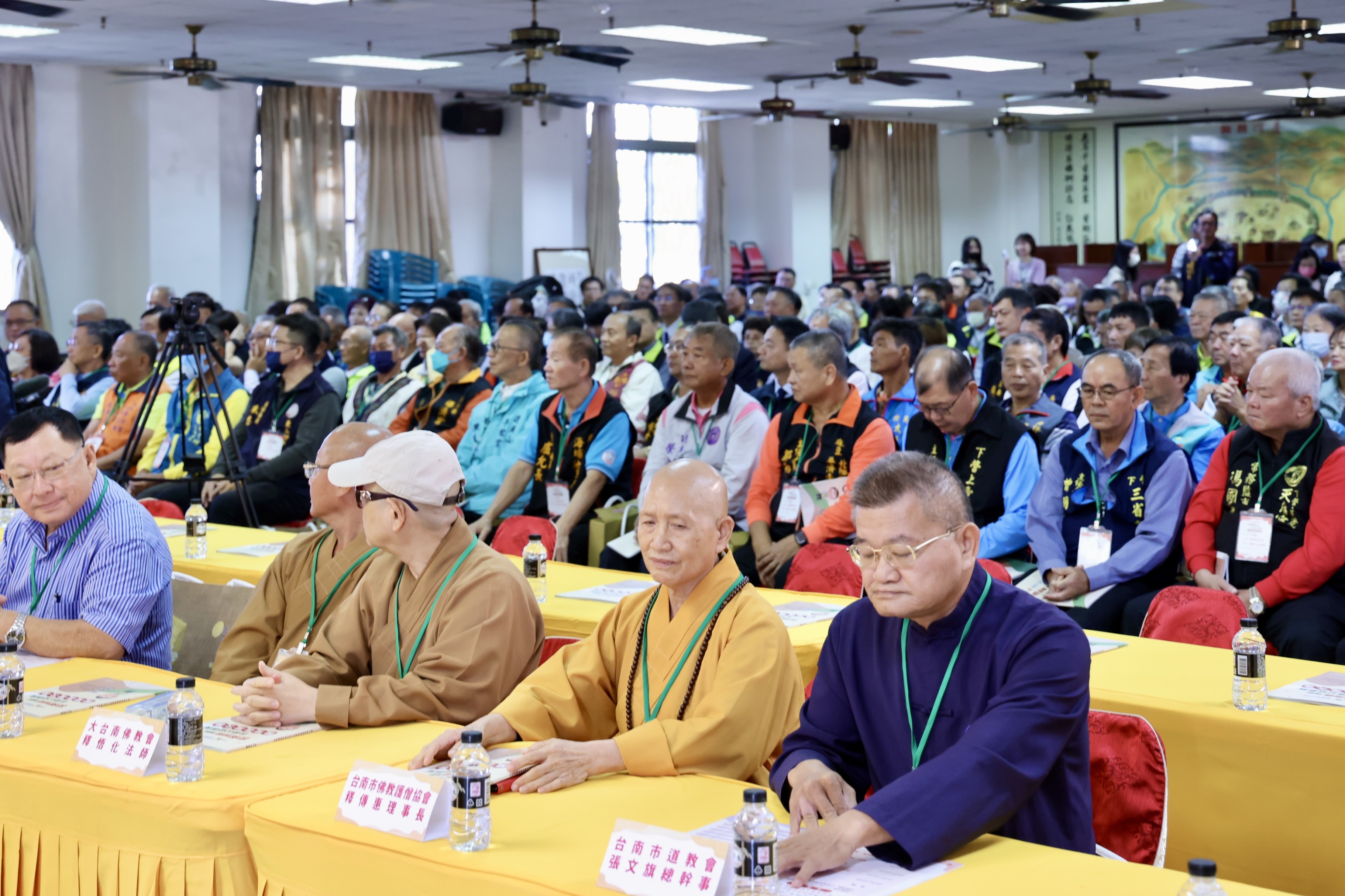 南市府表揚公益善舉績優宗教團體 黃偉哲感謝公私協力讓社會更加祥和美好