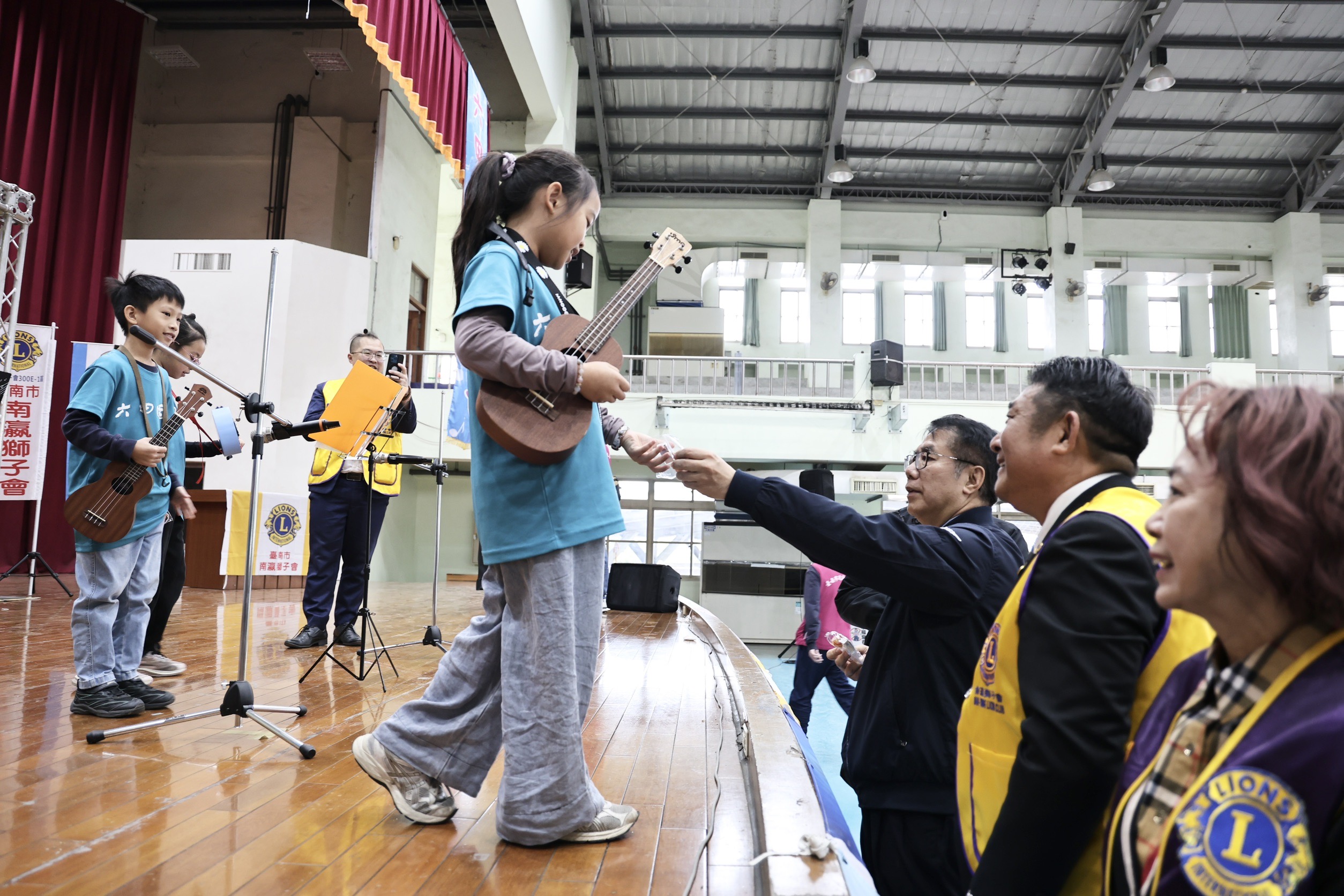 南瀛獅子盃書法賽化身反毒「隱形教材」  黃偉哲感謝獅子會長期齊心宣導