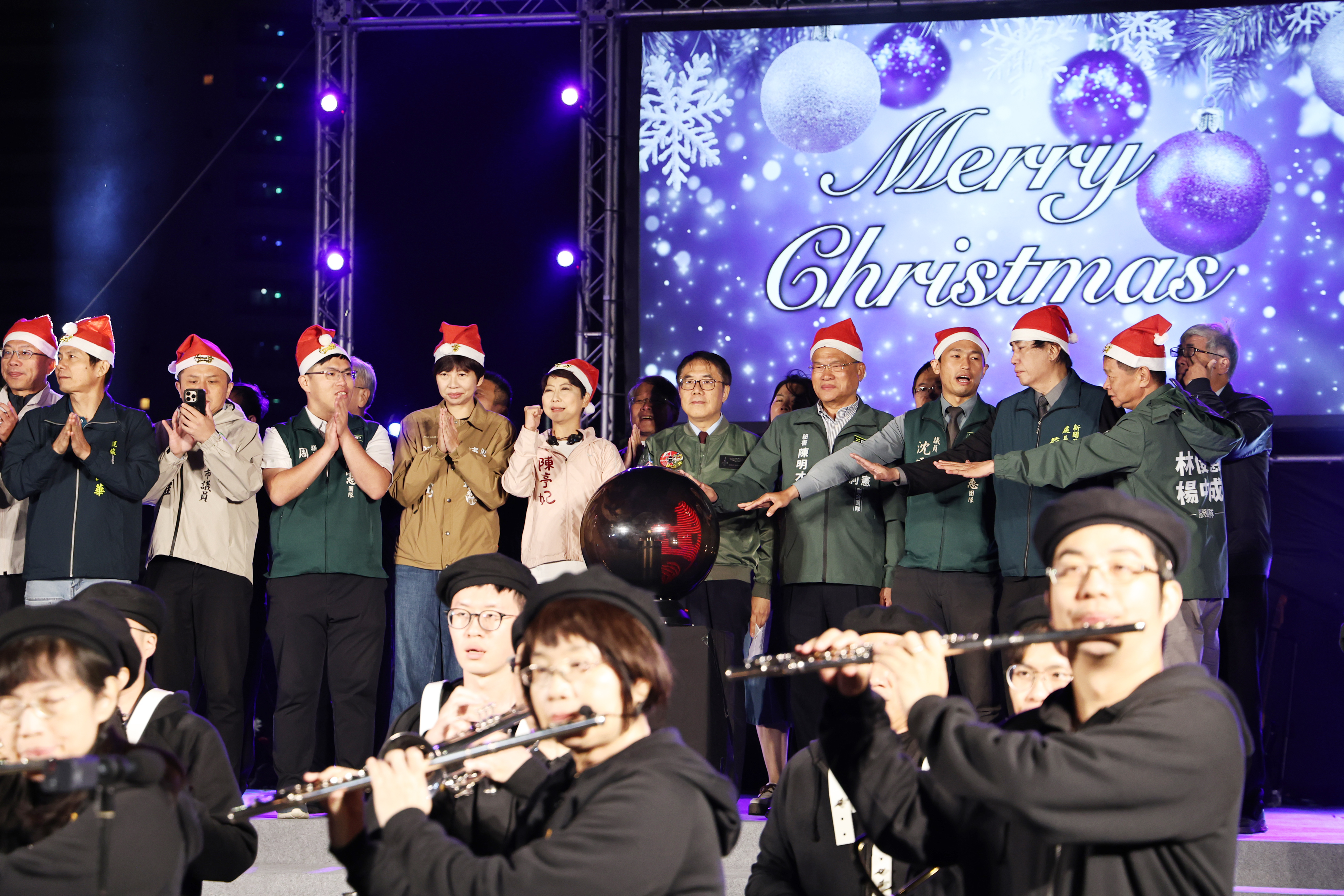台南聖誕燈節中西區運河河樂燈區聖誕點燈 黃偉哲與市民共享佳節喜悅