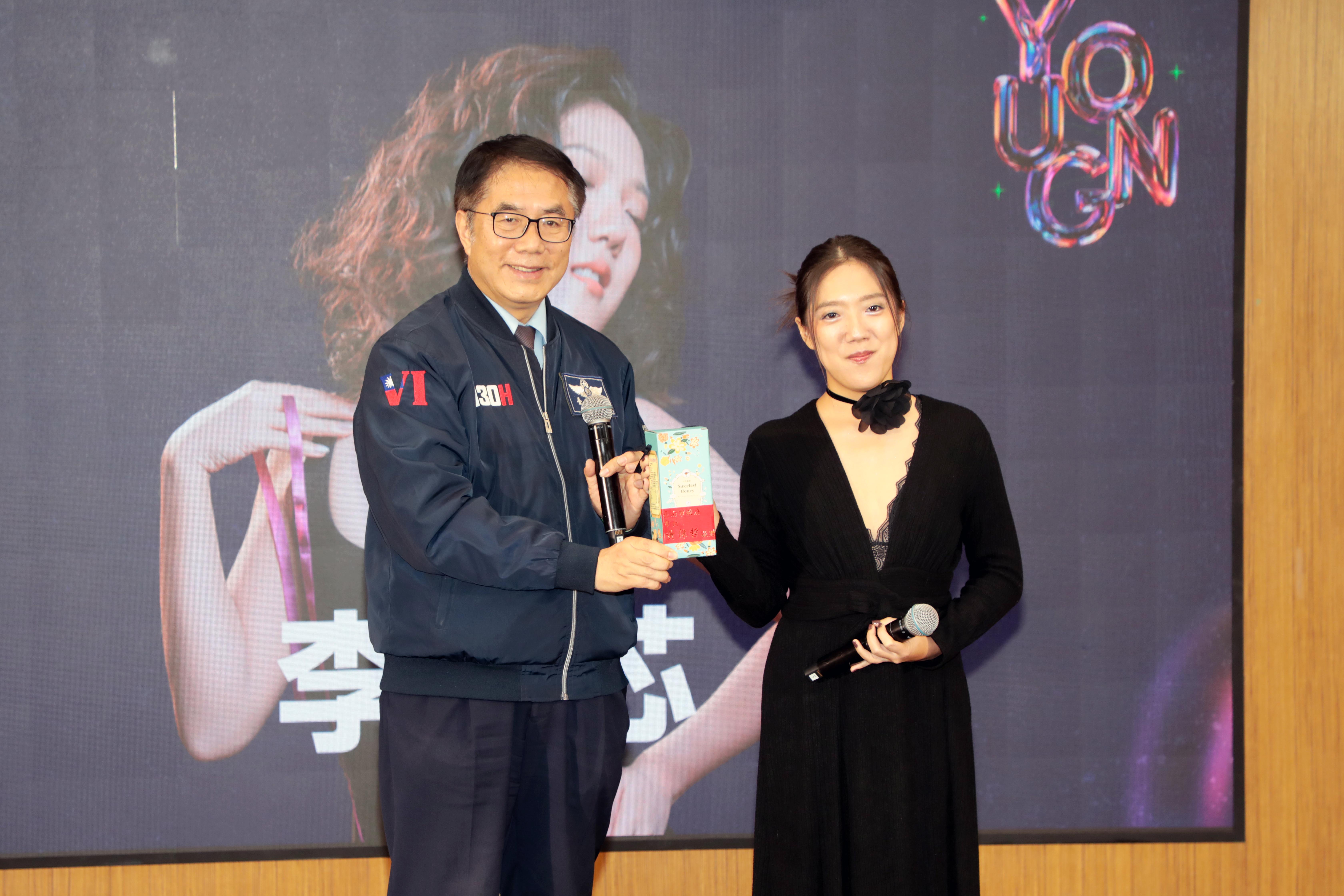 迎接2026台南跨年演唱會黃偉哲公布韓日港台超強卡司 韓團STAYC首度來台