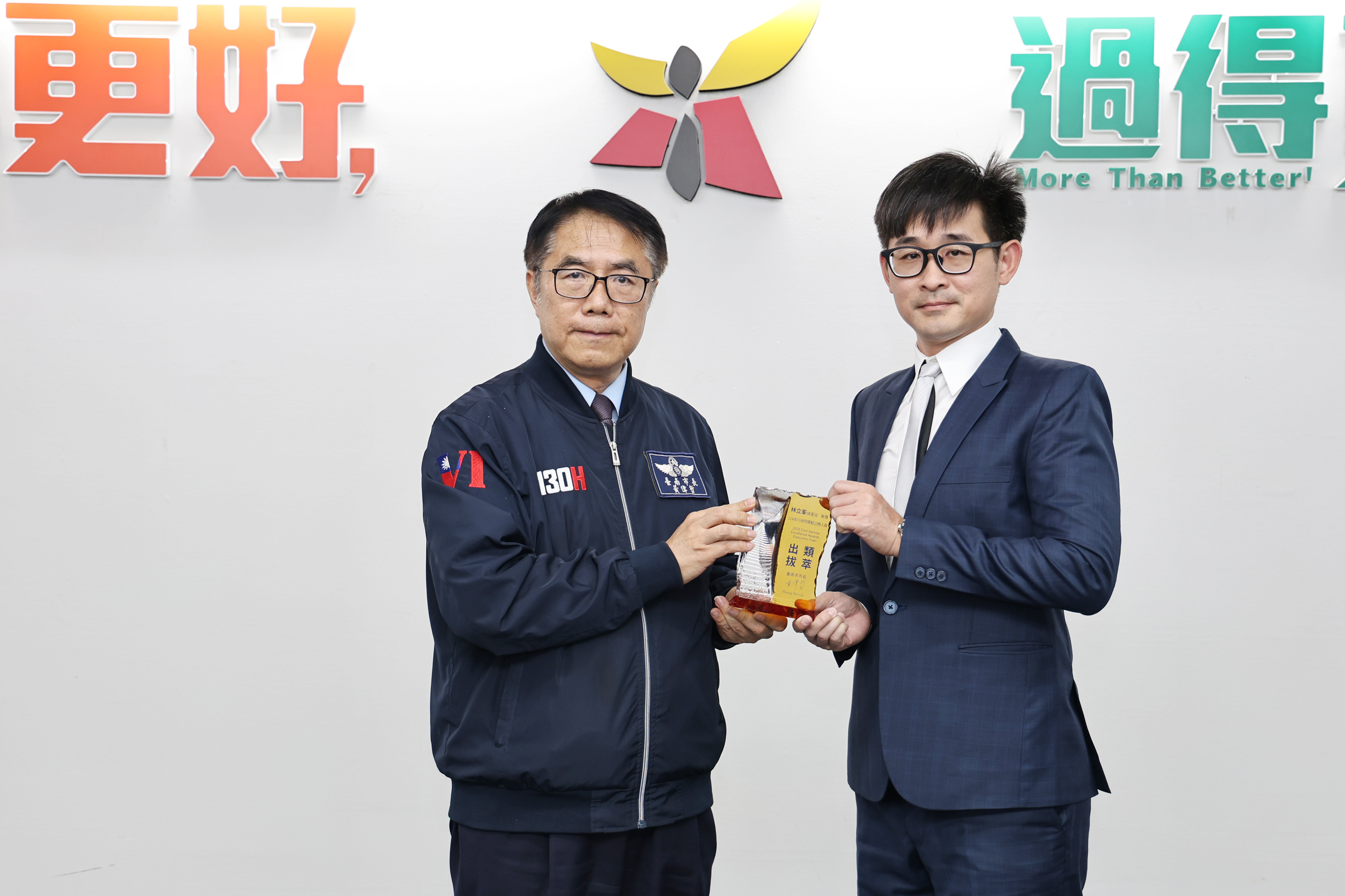 南市打詐救災表現亮眼  2名警消獲選行政院模範公務人員