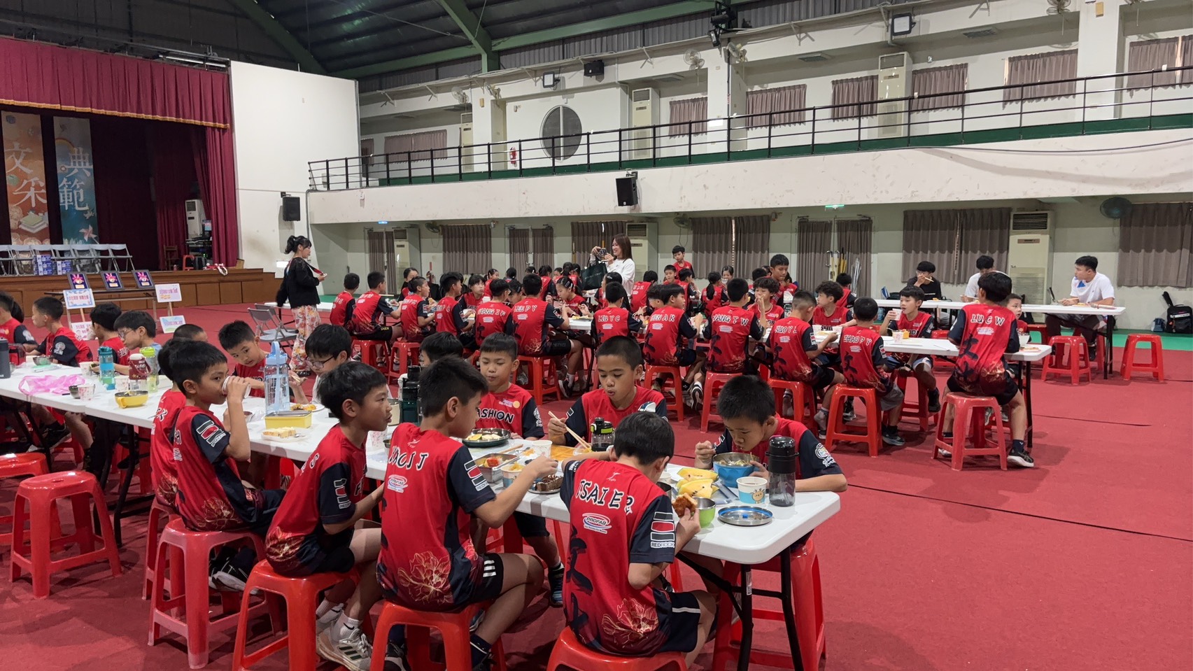 南市文化國小羽球隊全國國小盃奪雙冠　為臺南寫下榮耀篇章