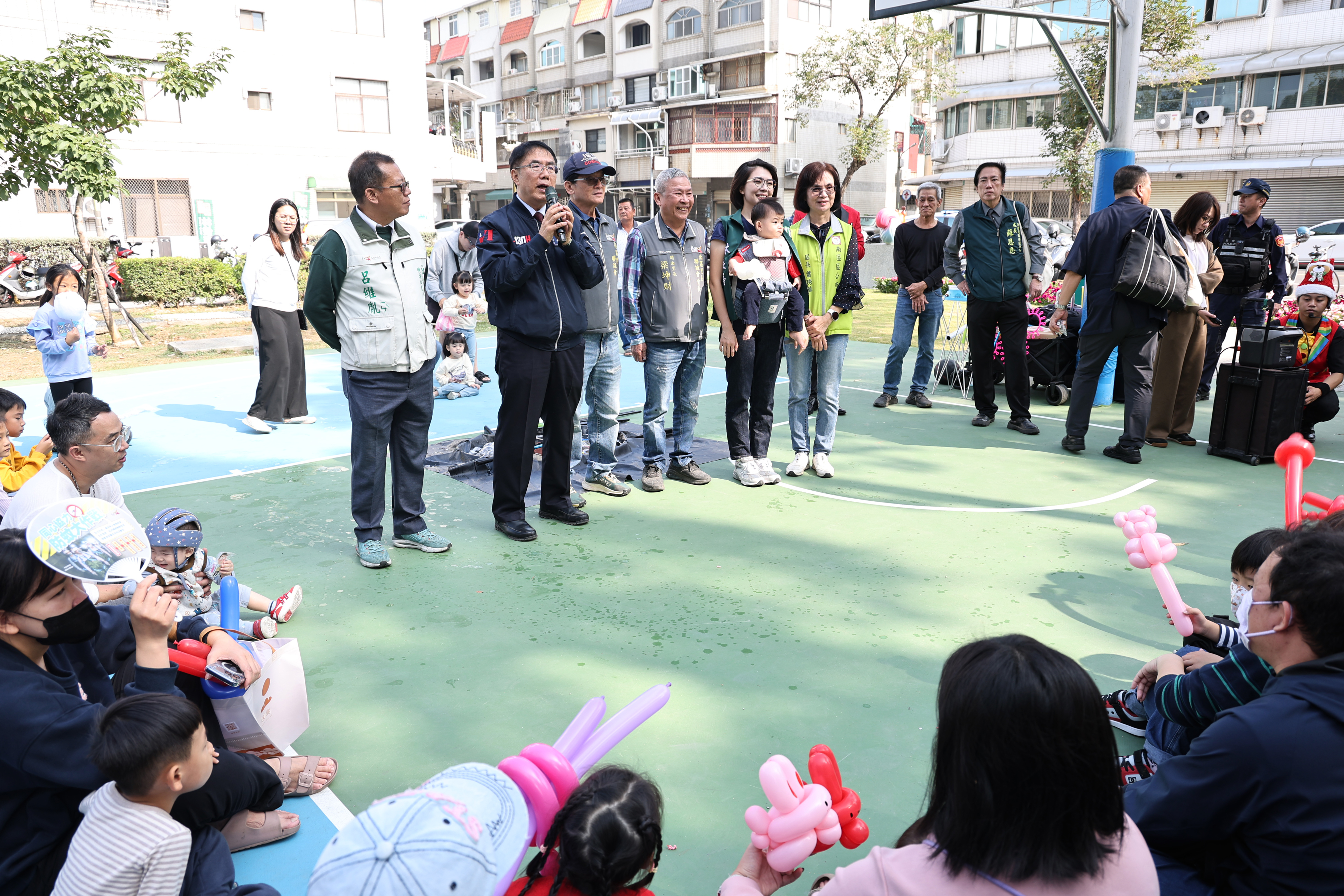 黃偉哲出席建南公園親子同遊活動　鼓勵活化公園空間共享假日時光