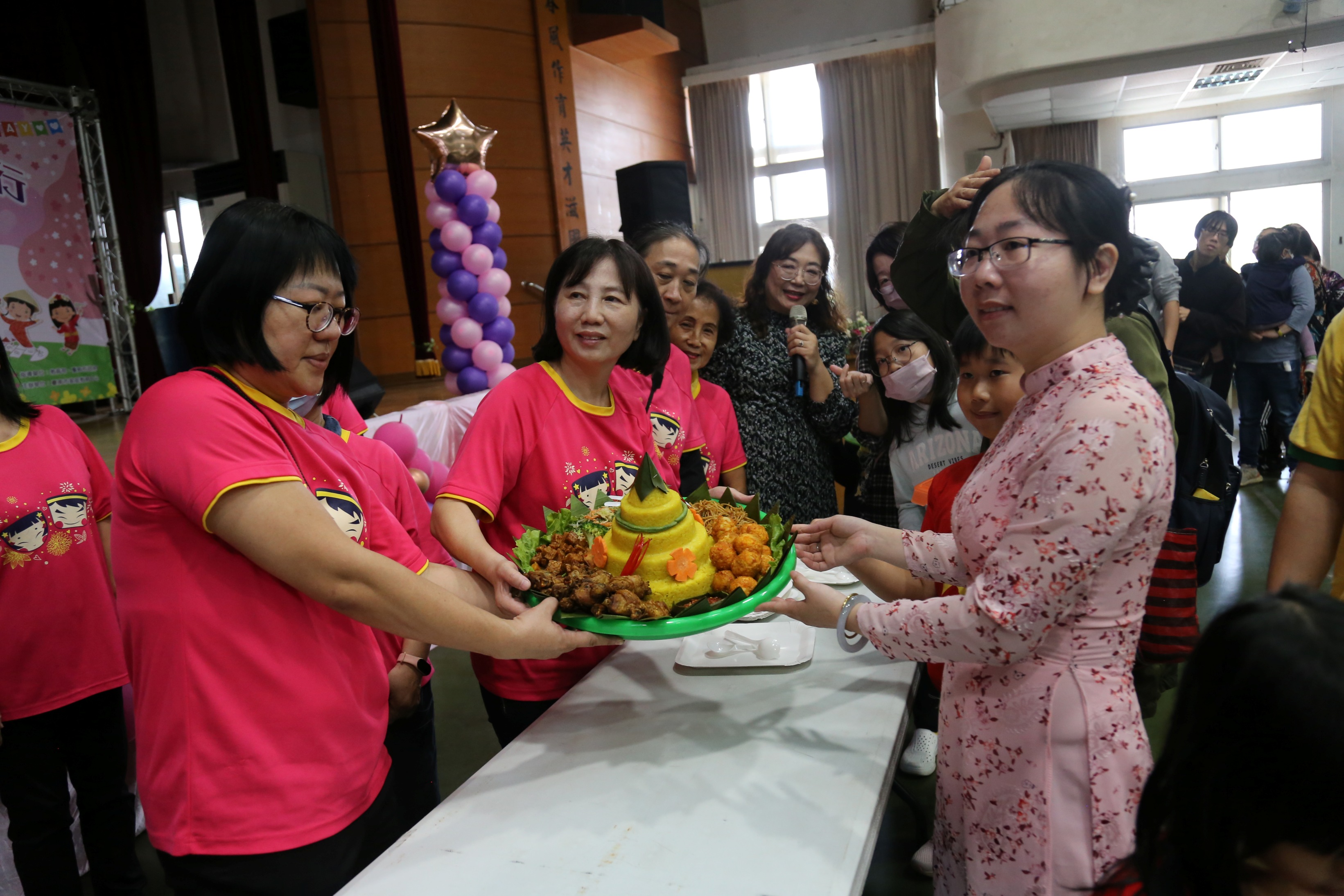 南市家庭教育中心「甜蜜蜜家庭日」歡慶冬至　新住民家庭齊聚共度貼心佳節!