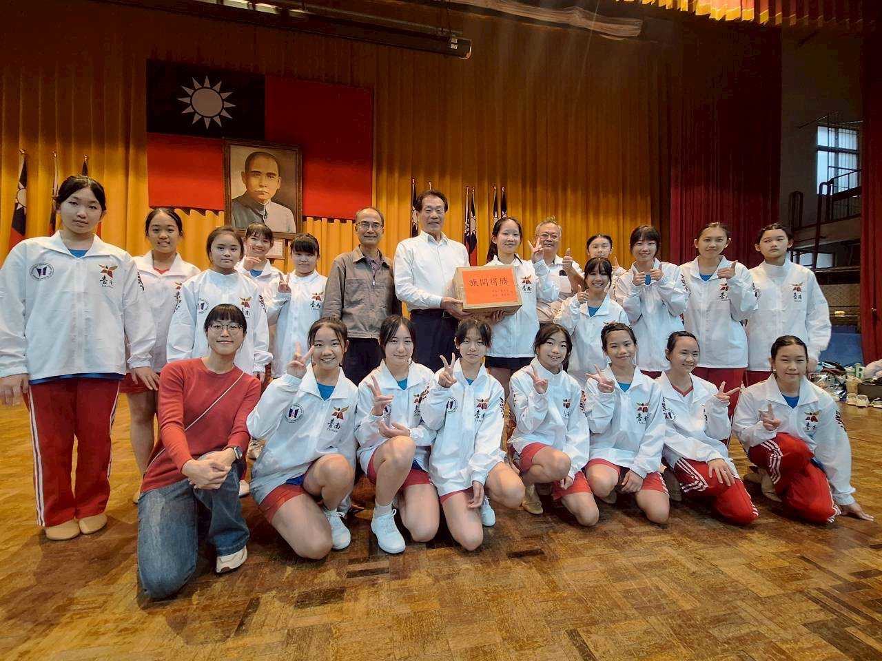 大橋國中雙人組摘金奪銀　展現青春舞動力量