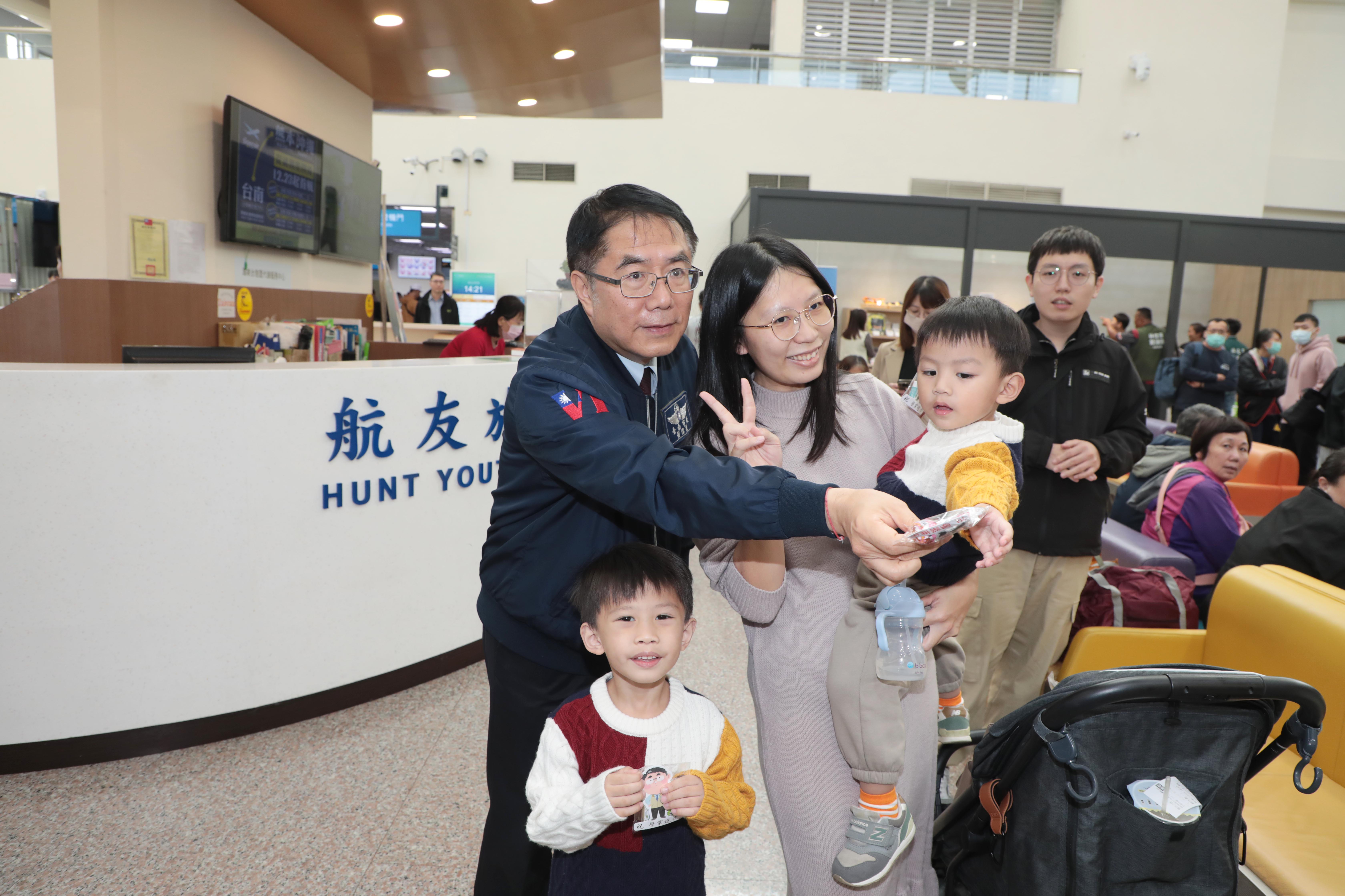 台南與沖繩直航正式開啟 黃偉哲開心迎接首批沖繩來台旅客