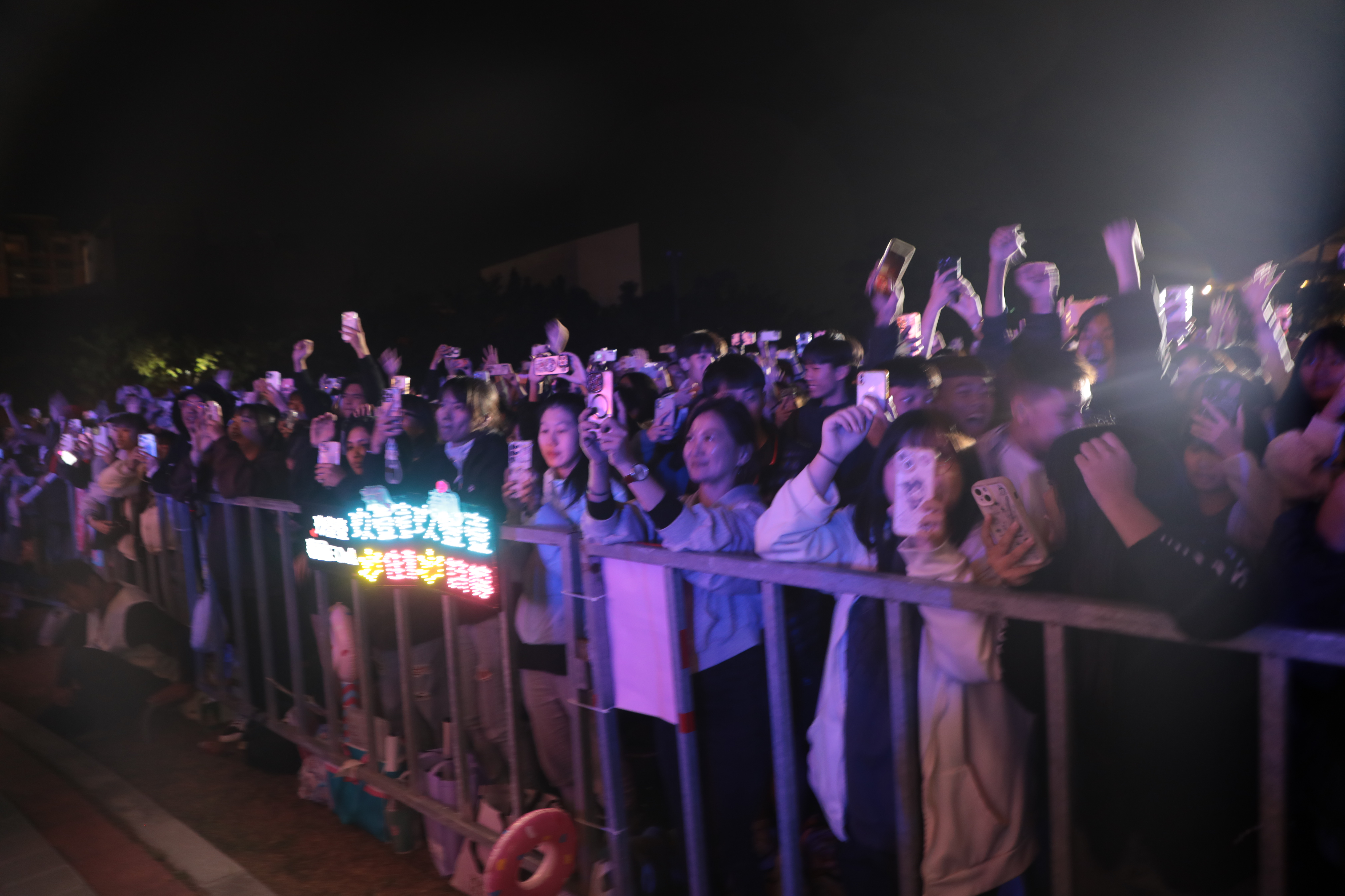 爆滿超過6萬人次！「2026台南好young」南瀛草地音樂會 台、日藝人接力開唱   玖壹壹壓軸嗨翻全場粉絲