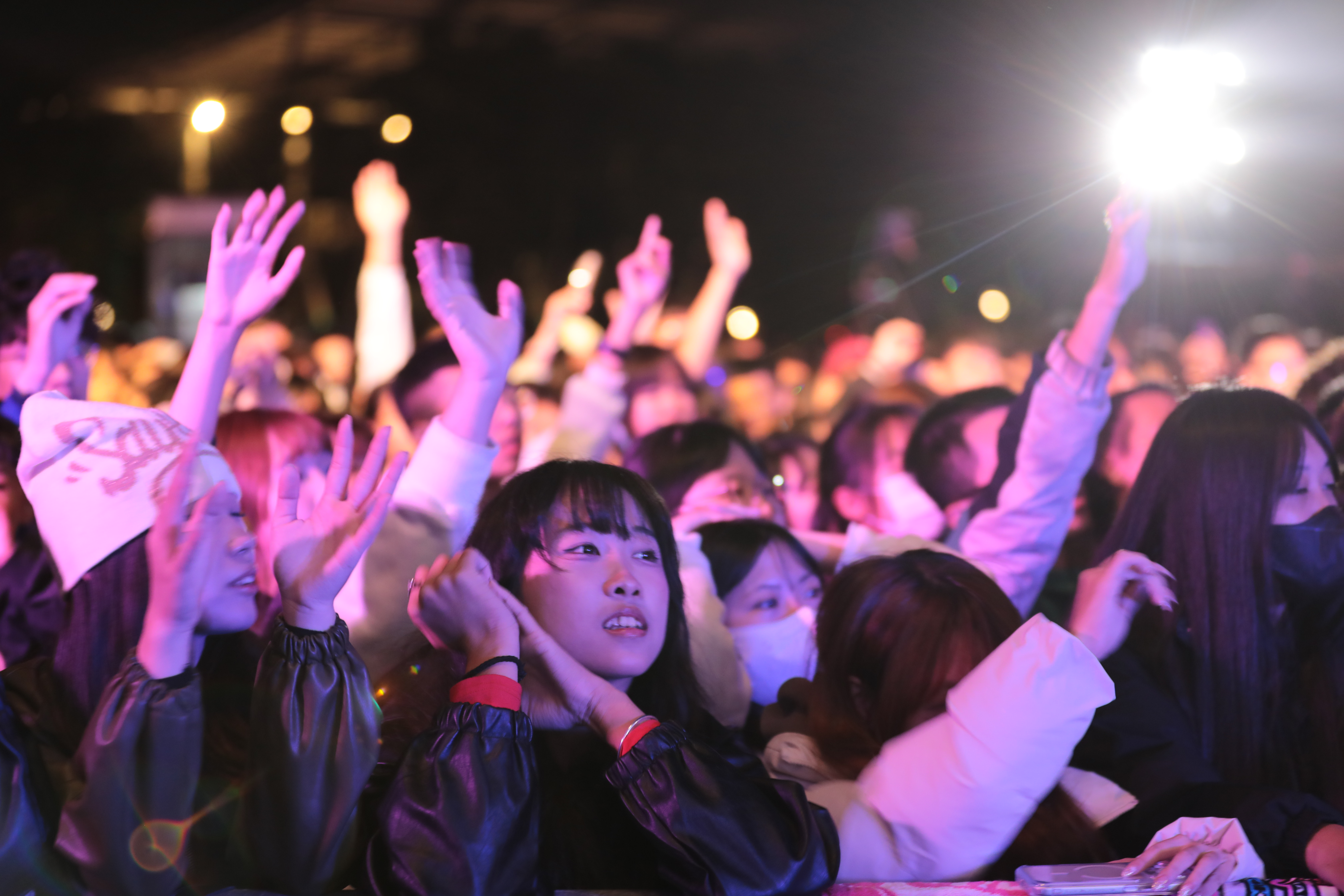 爆滿超過6萬人次！「2026台南好young」南瀛草地音樂會 台、日藝人接力開唱   玖壹壹壓軸嗨翻全場粉絲