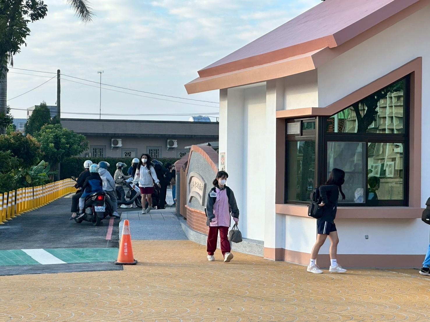 從「爭道」到「共好」 善化國中推開圍牆  讓路給行人 打造安全通學廊帶