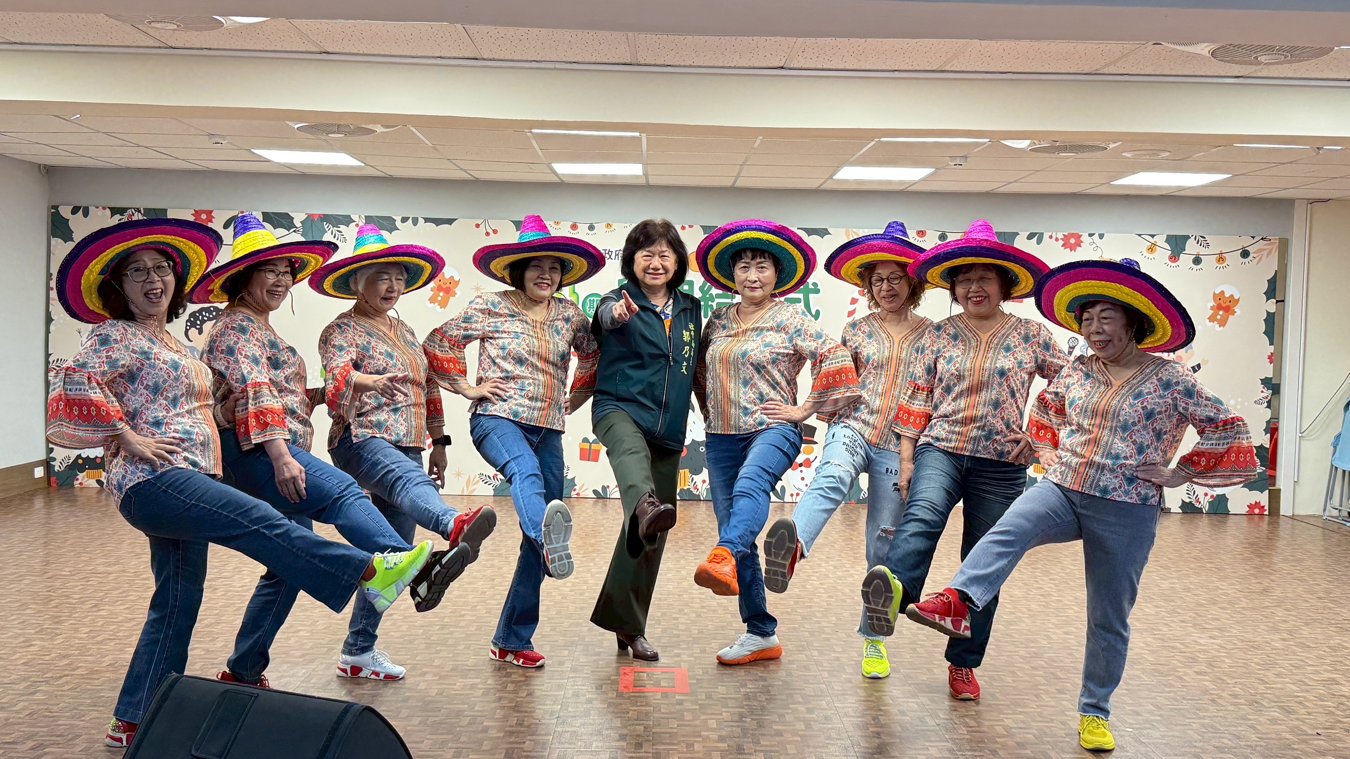 松柏學苑第84期結業式圓滿舉行　成果展現銀齡學習活力